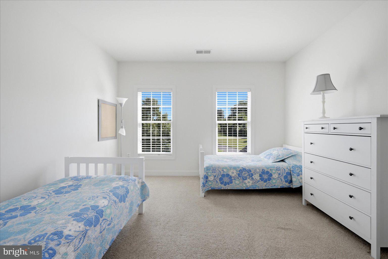 HEATHER KNOLLS - Residential