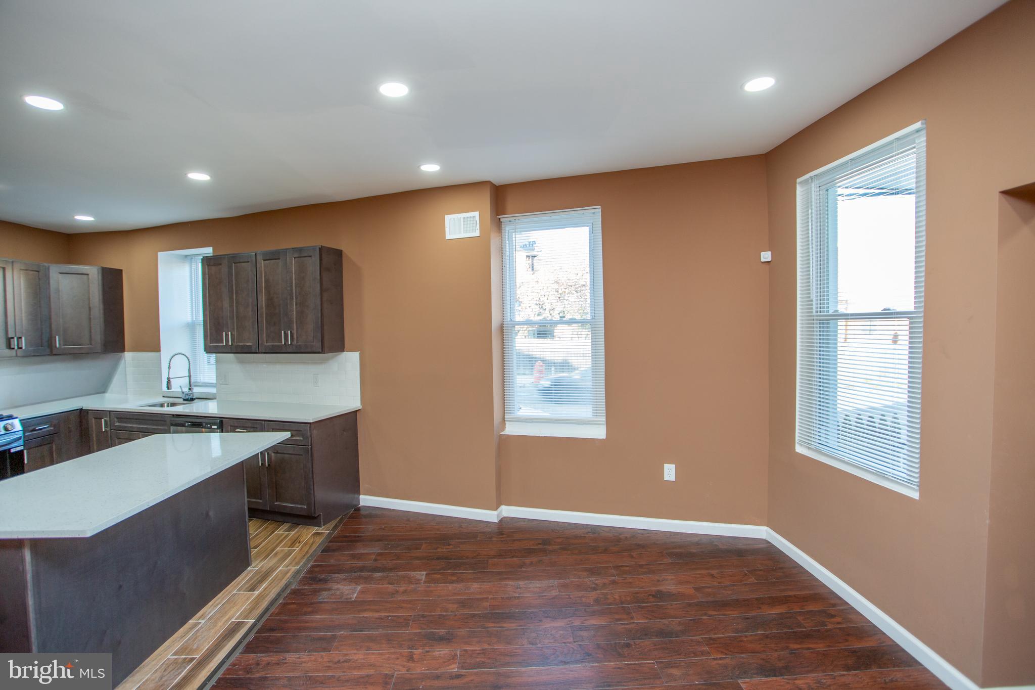 PARKSIDE - Residential