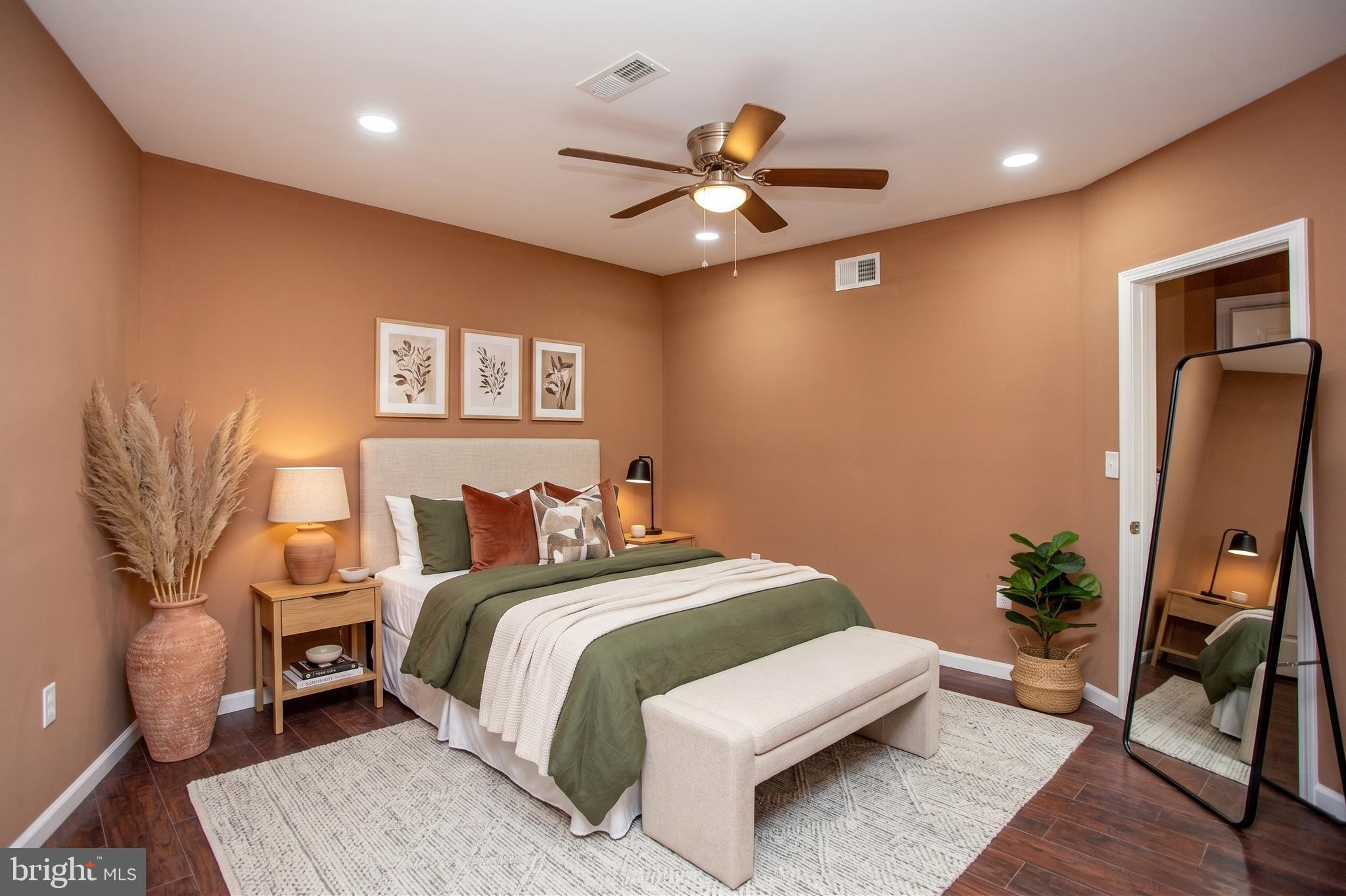 PARKSIDE - Residential