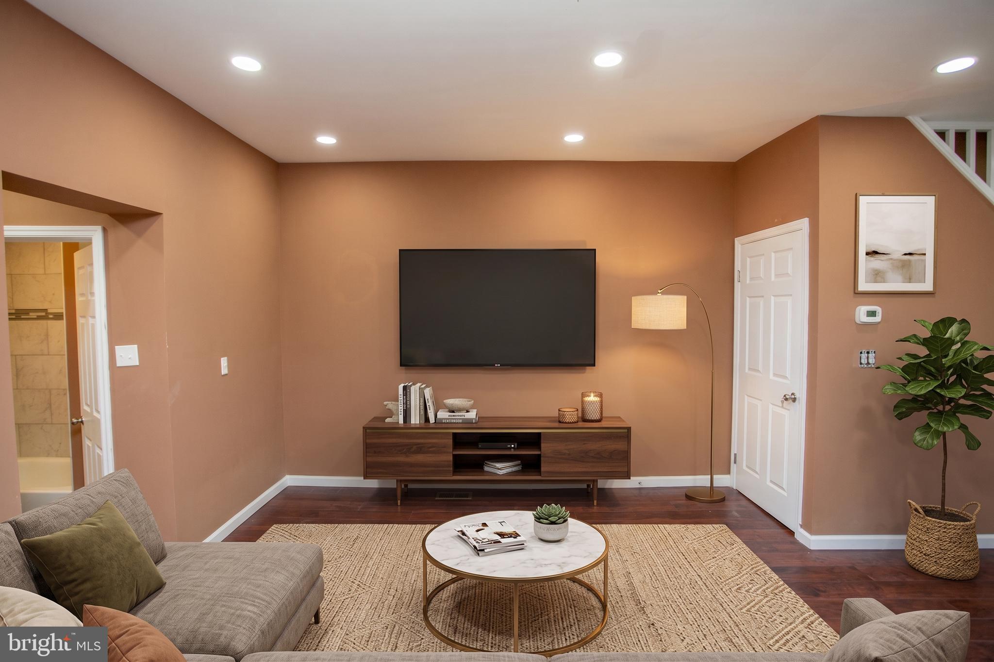 PARKSIDE - Residential