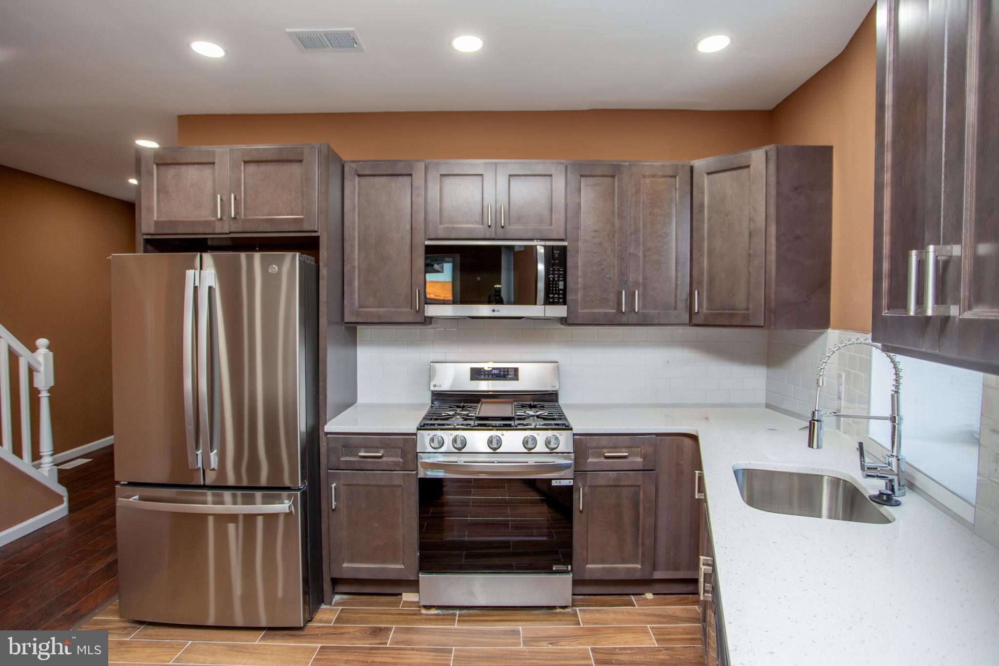 PARKSIDE - Residential