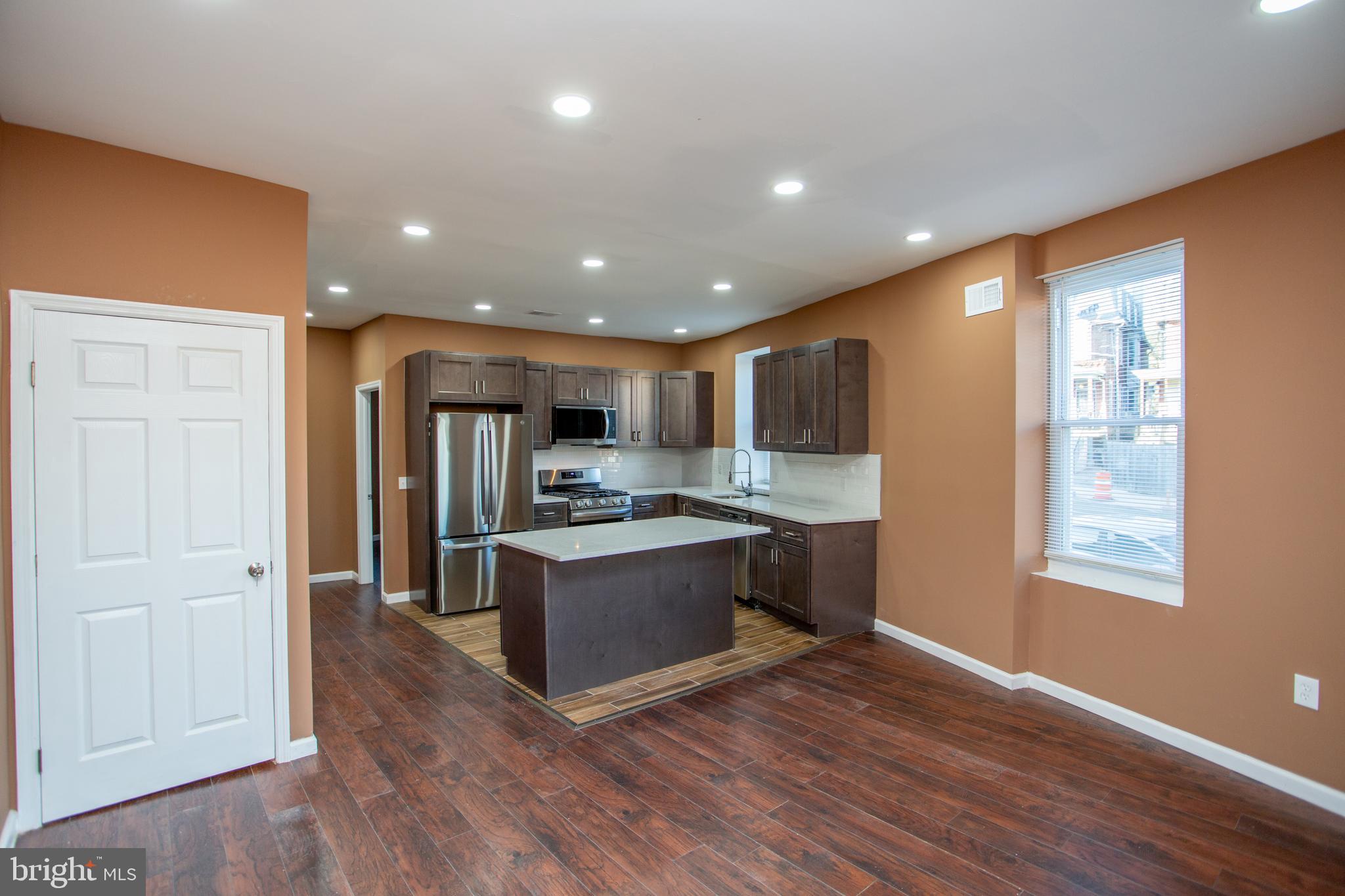 PARKSIDE - Residential