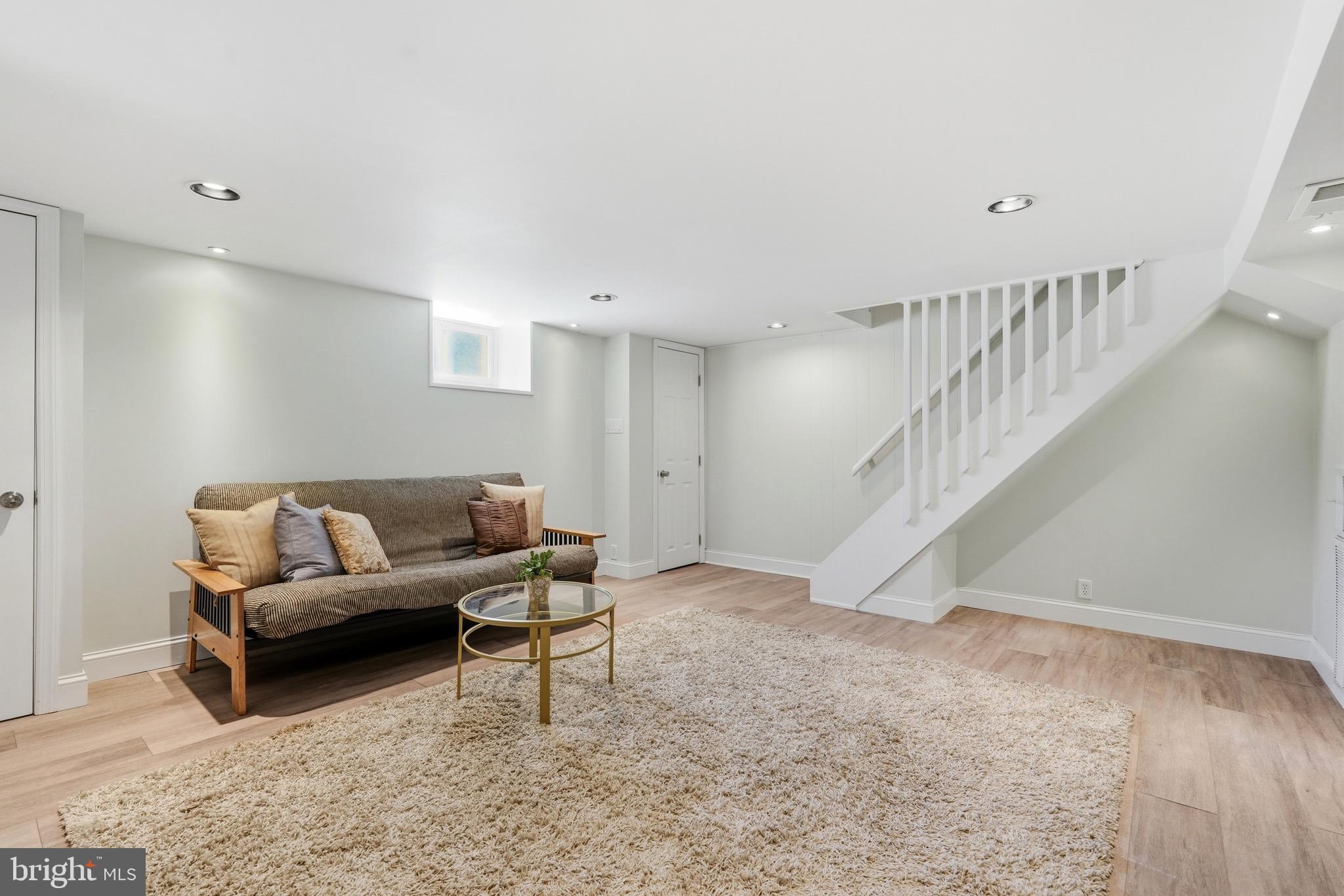 ARDMORE PARK - Residential