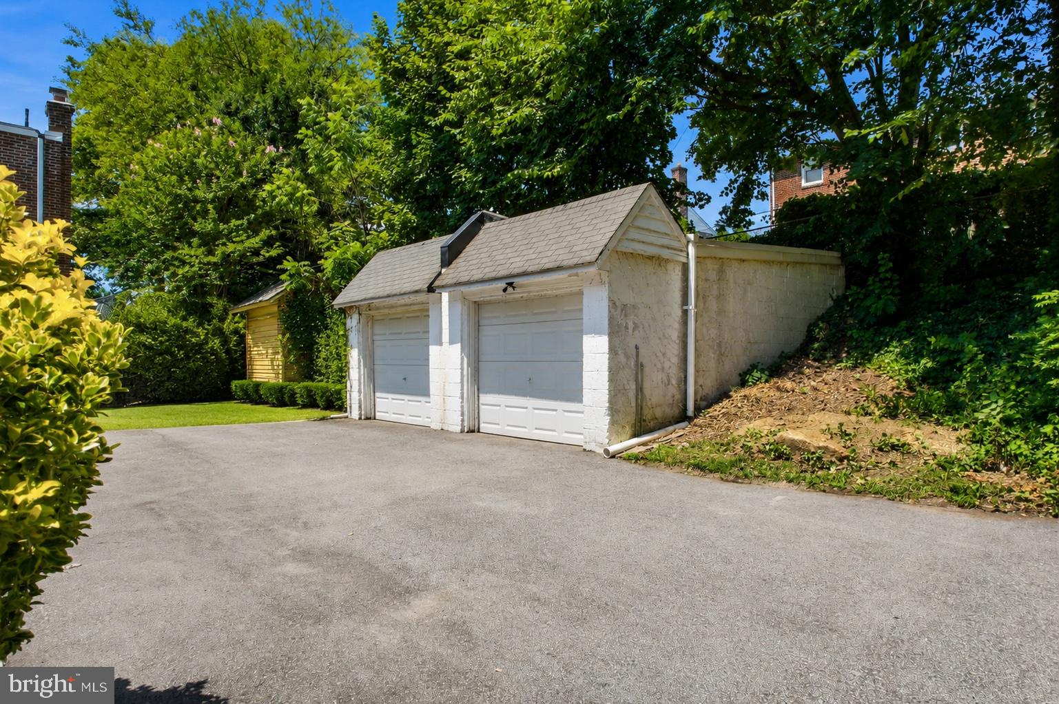 ARDMORE PARK - Residential