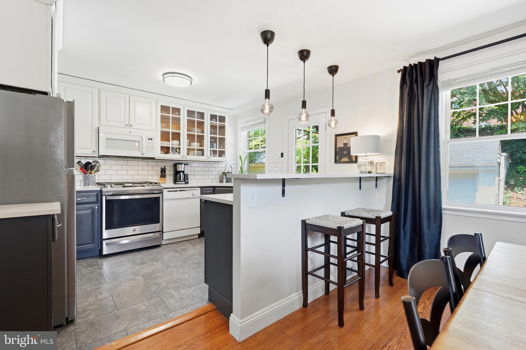 ARDMORE PARK - Residential