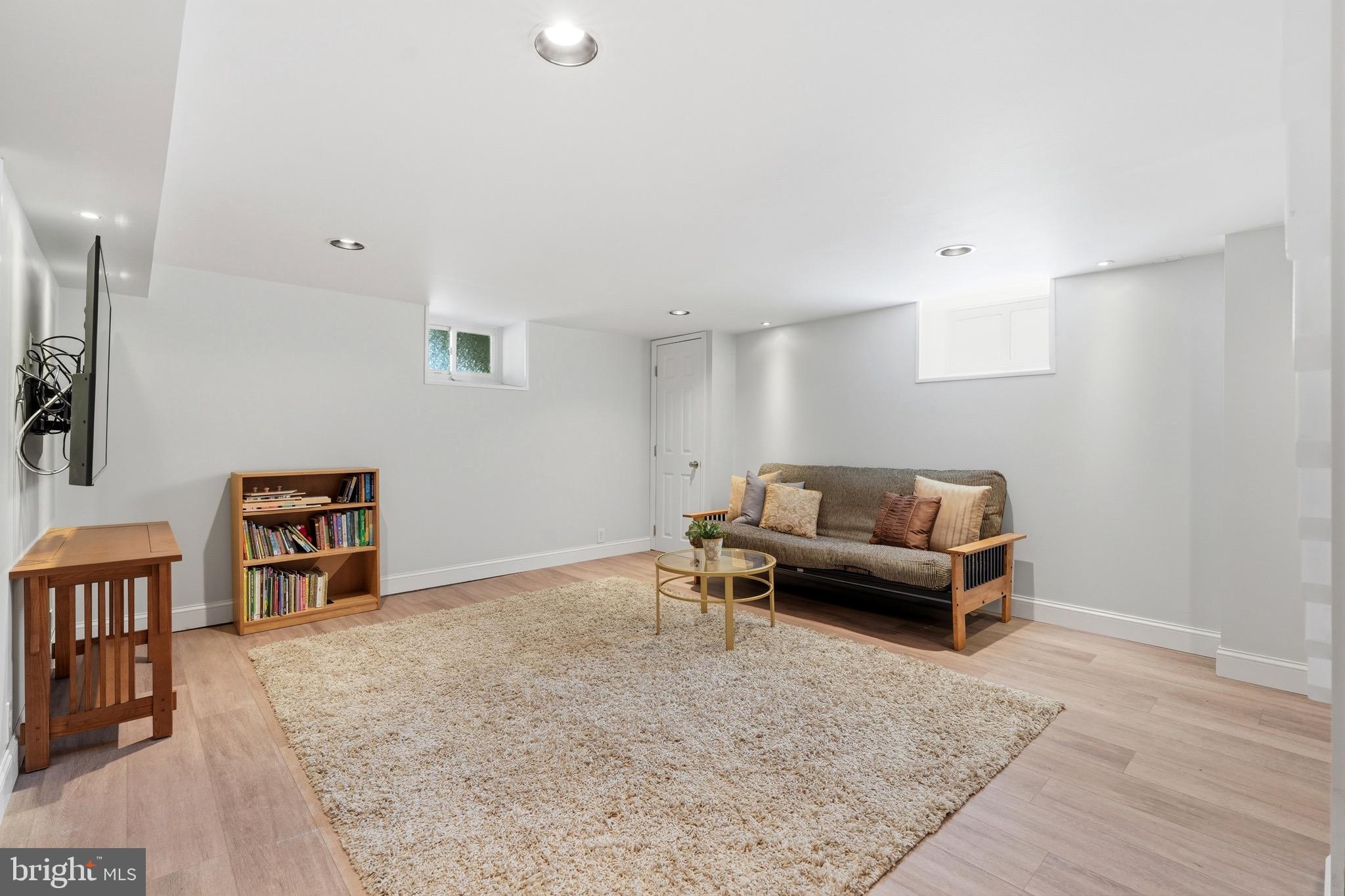 ARDMORE PARK - Residential