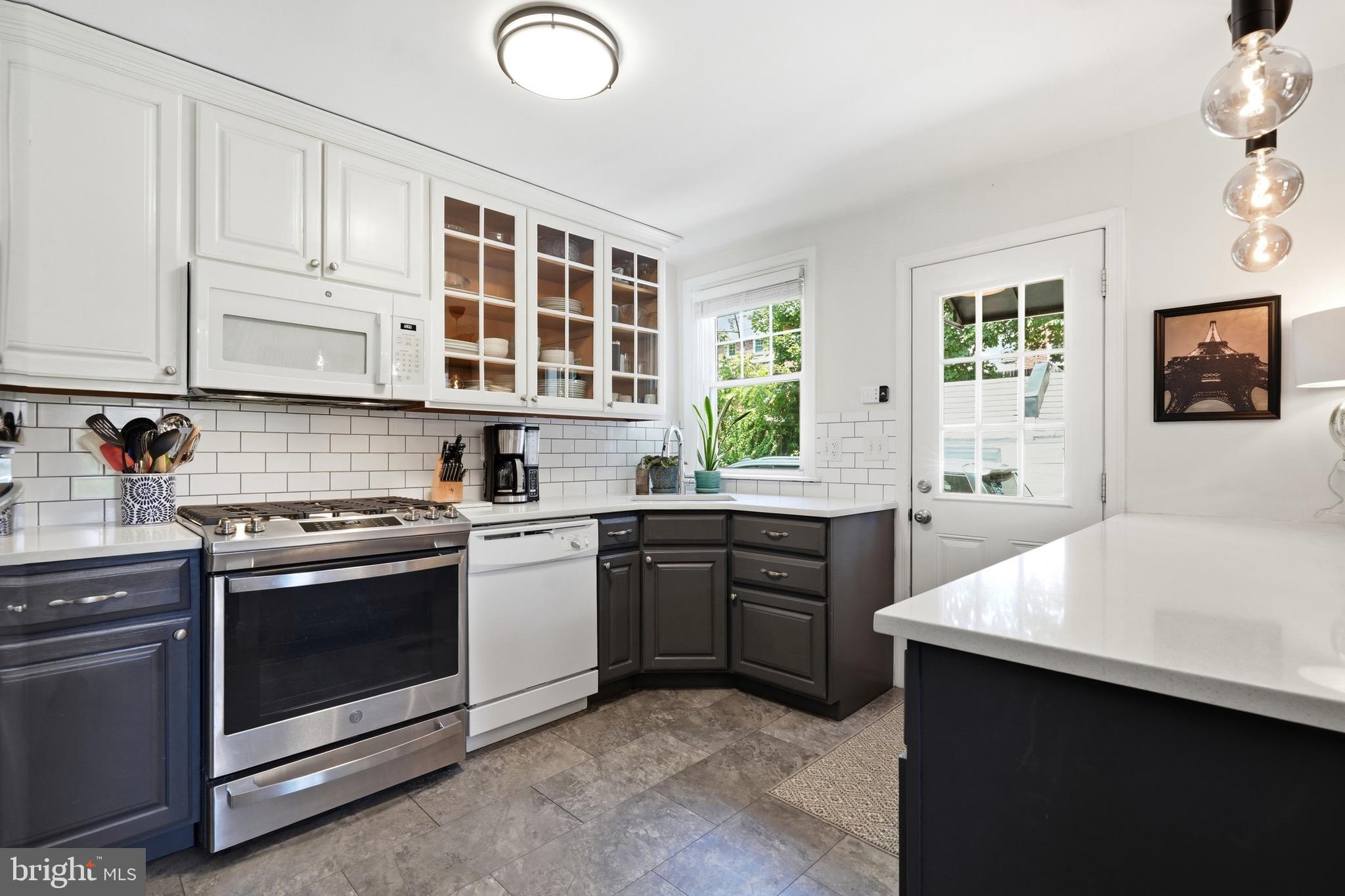 ARDMORE PARK - Residential