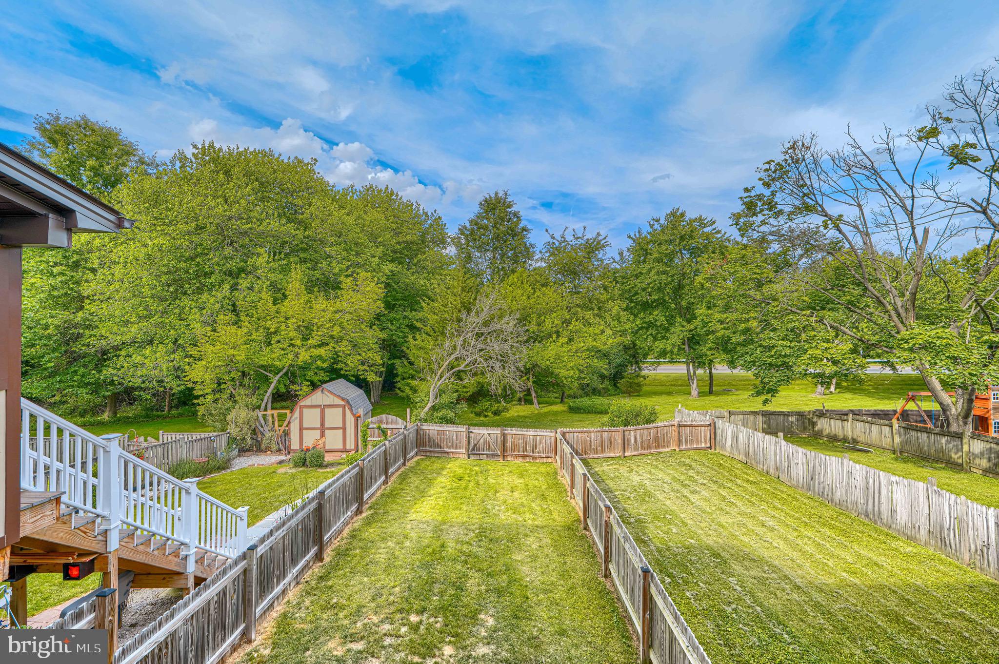 SEVEN COURTS - Residential