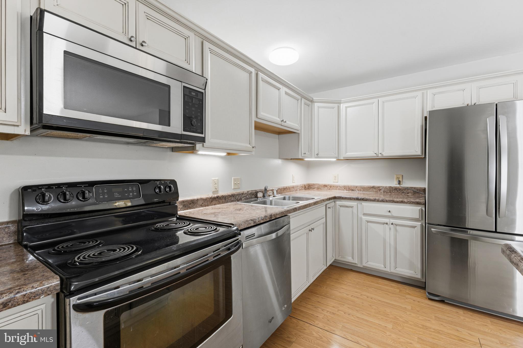 BREEZEWOOD FOREST - Residential