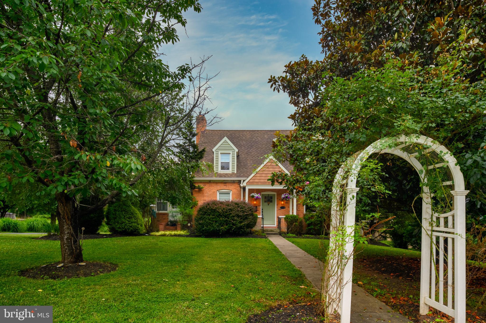 PIKESVILLE - Residential