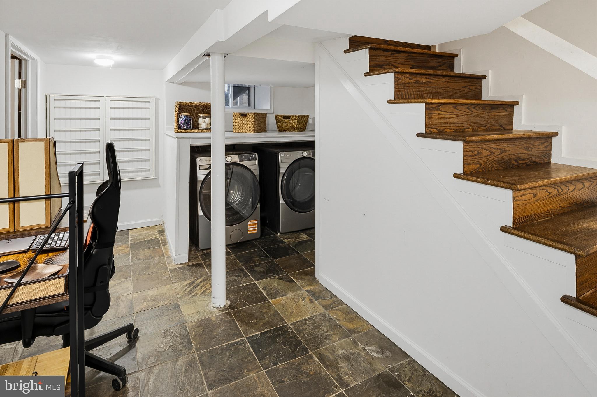 PIKESVILLE - Residential