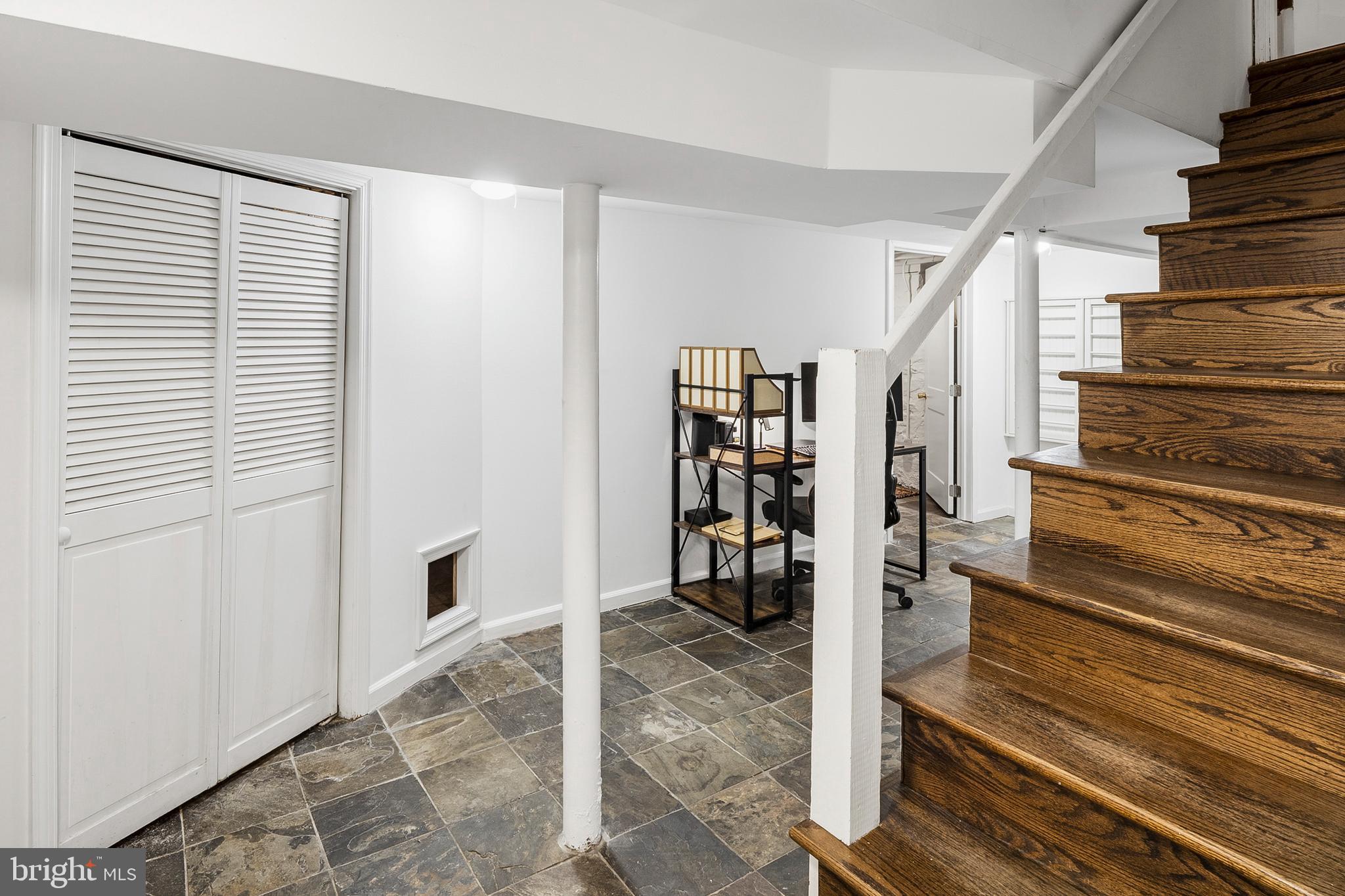 PIKESVILLE - Residential