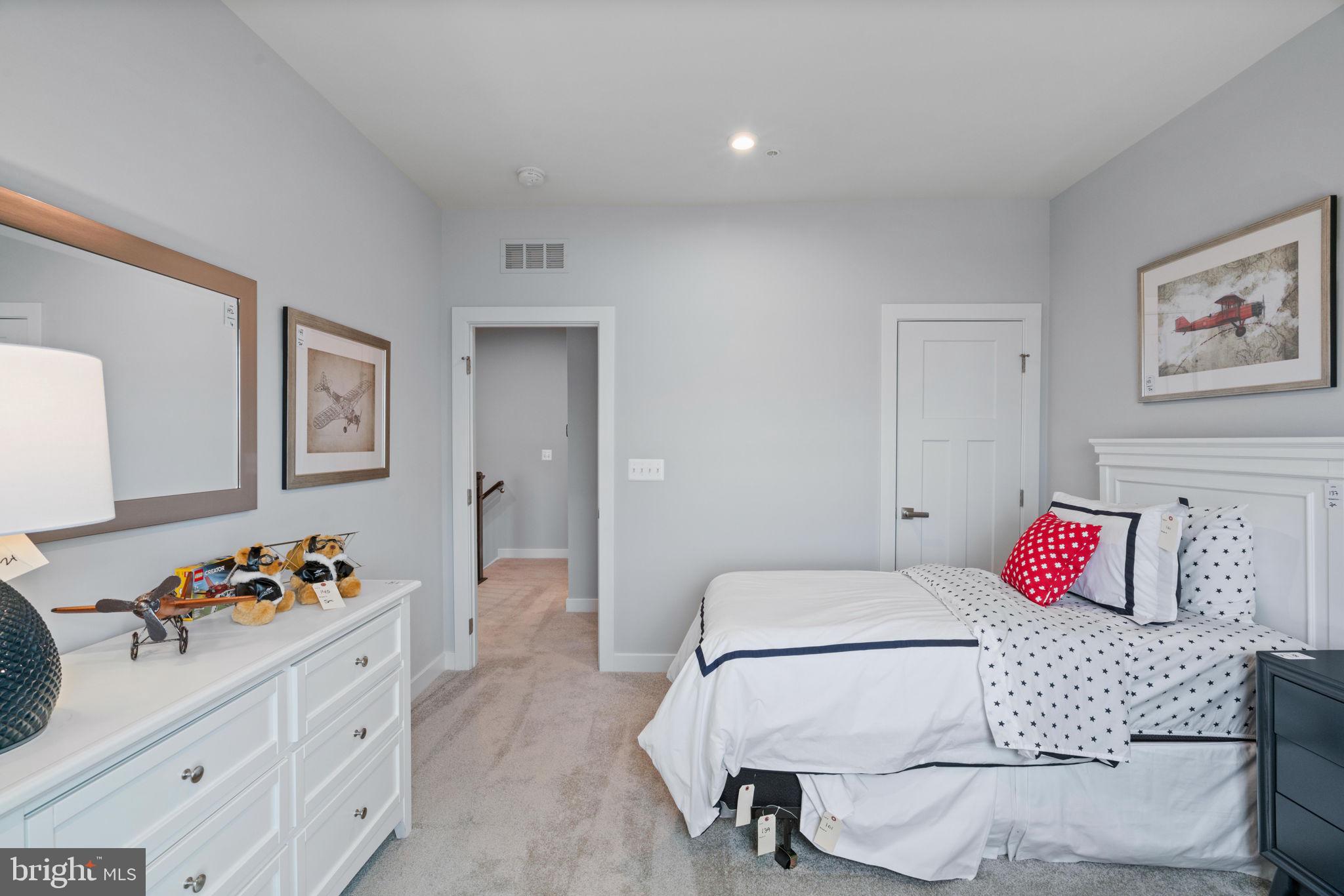 ARCOLA TOWN CENTER - Residential