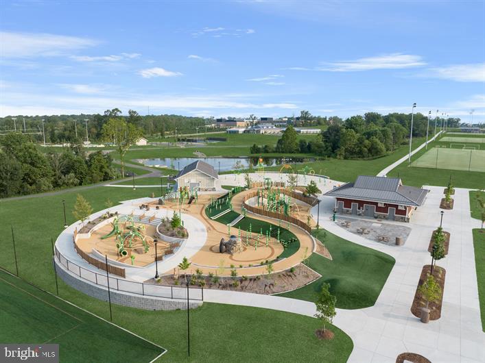 ARCOLA TOWN CENTER - Residential