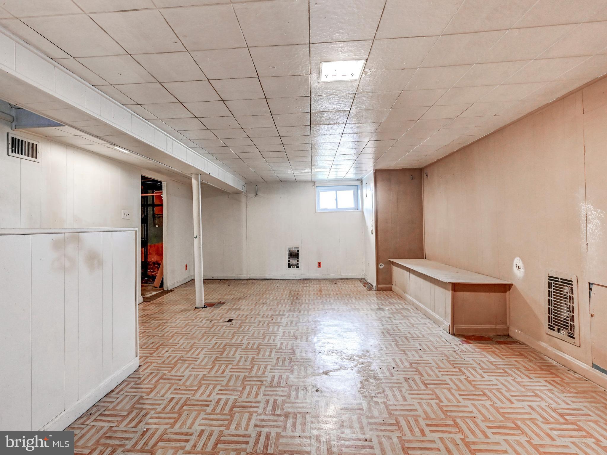 NORWOOD PARK - Residential