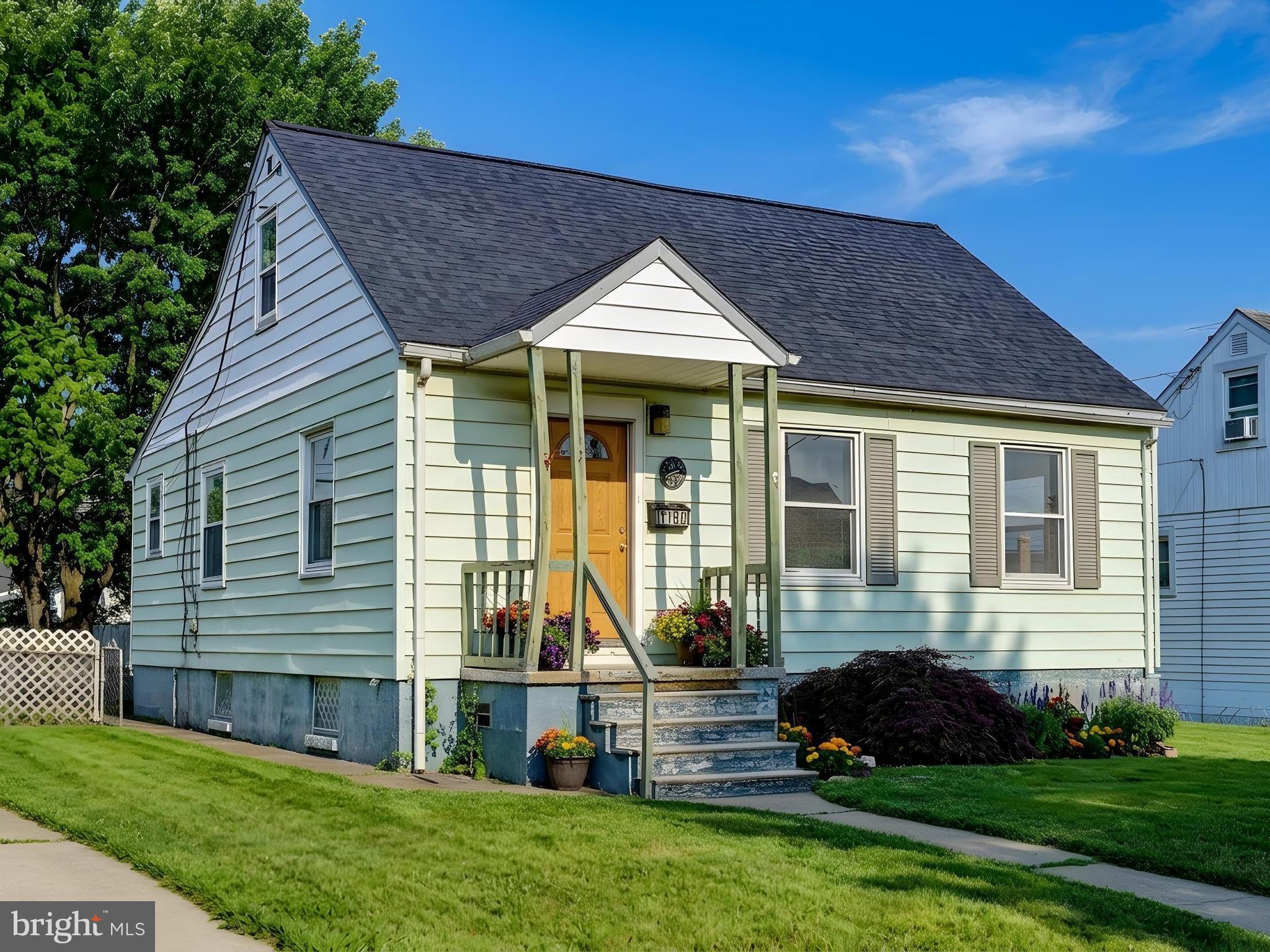 NORWOOD PARK - Residential