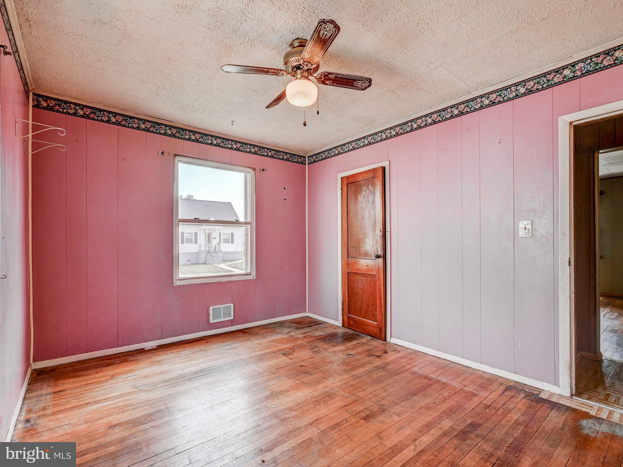 NORWOOD PARK - Residential
