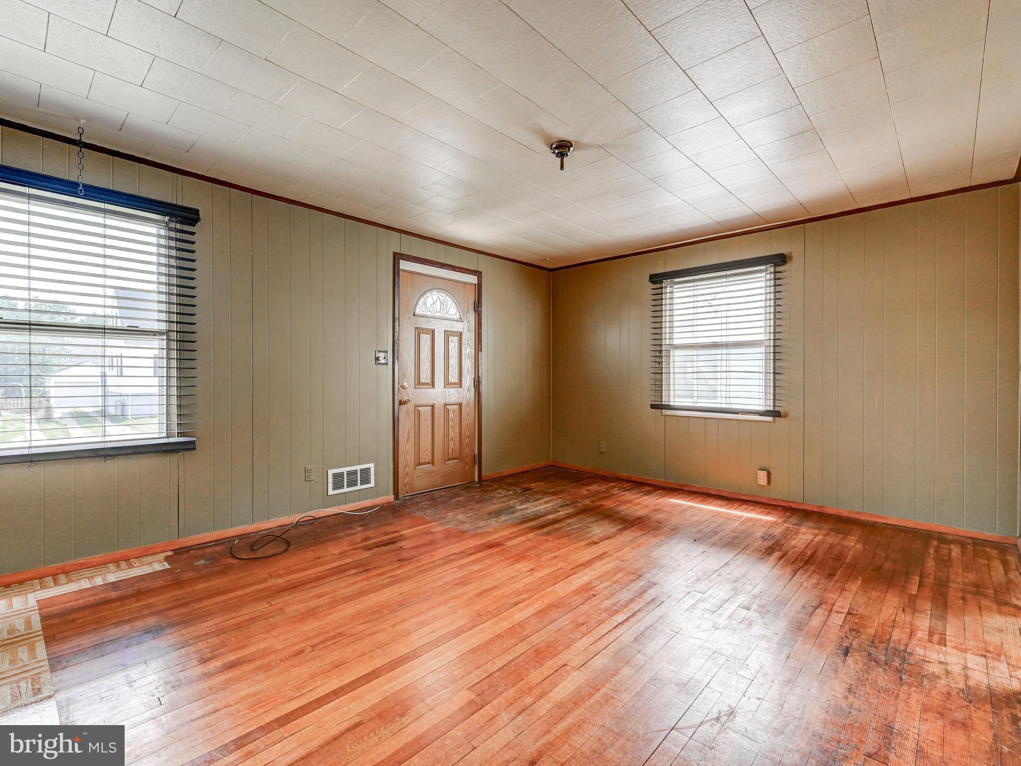 NORWOOD PARK - Residential