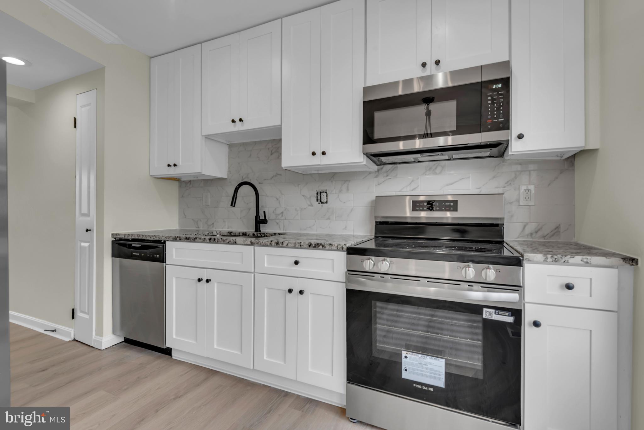 FRANKLIN RIDGE TOWNHOUSE - Residential