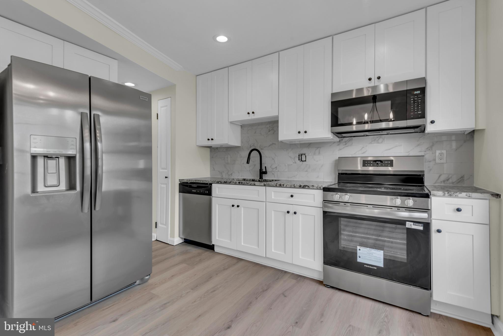 FRANKLIN RIDGE TOWNHOUSE - Residential