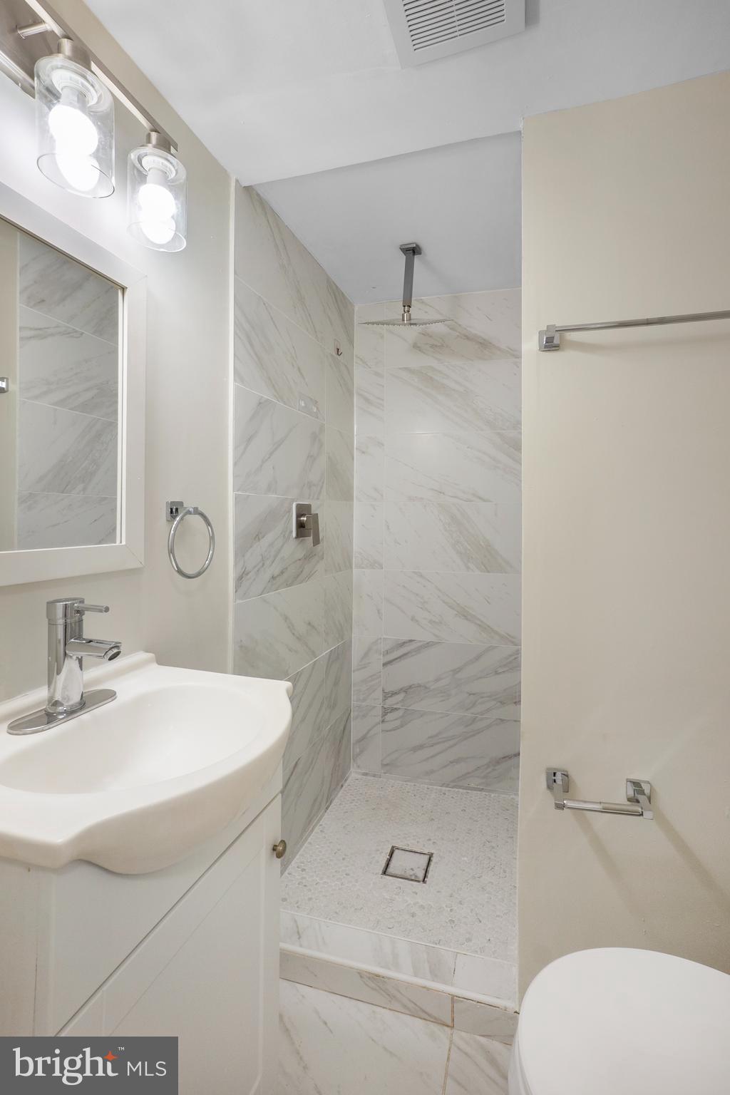 FRANKLIN RIDGE TOWNHOUSE - Residential