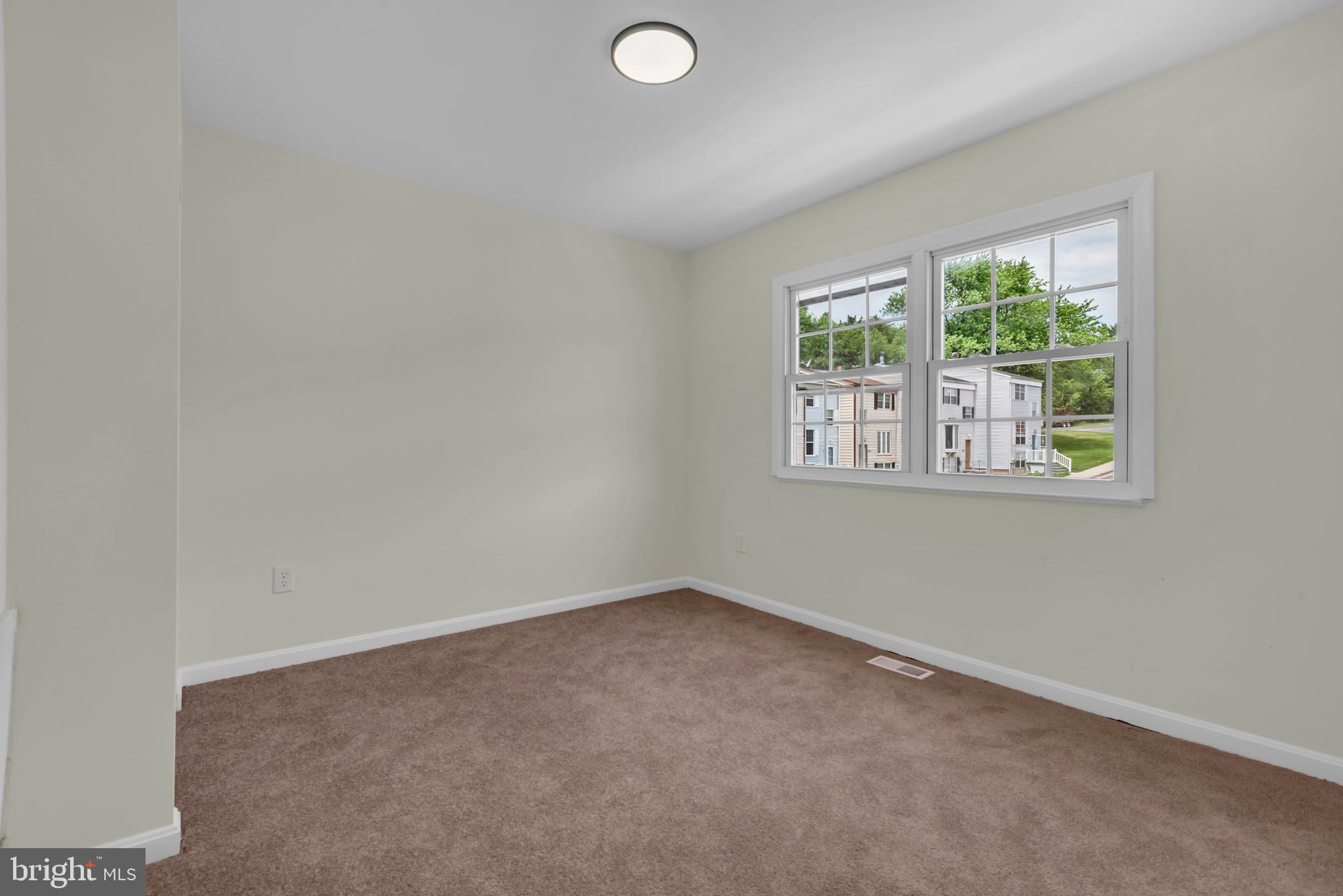 FRANKLIN RIDGE TOWNHOUSE - Residential