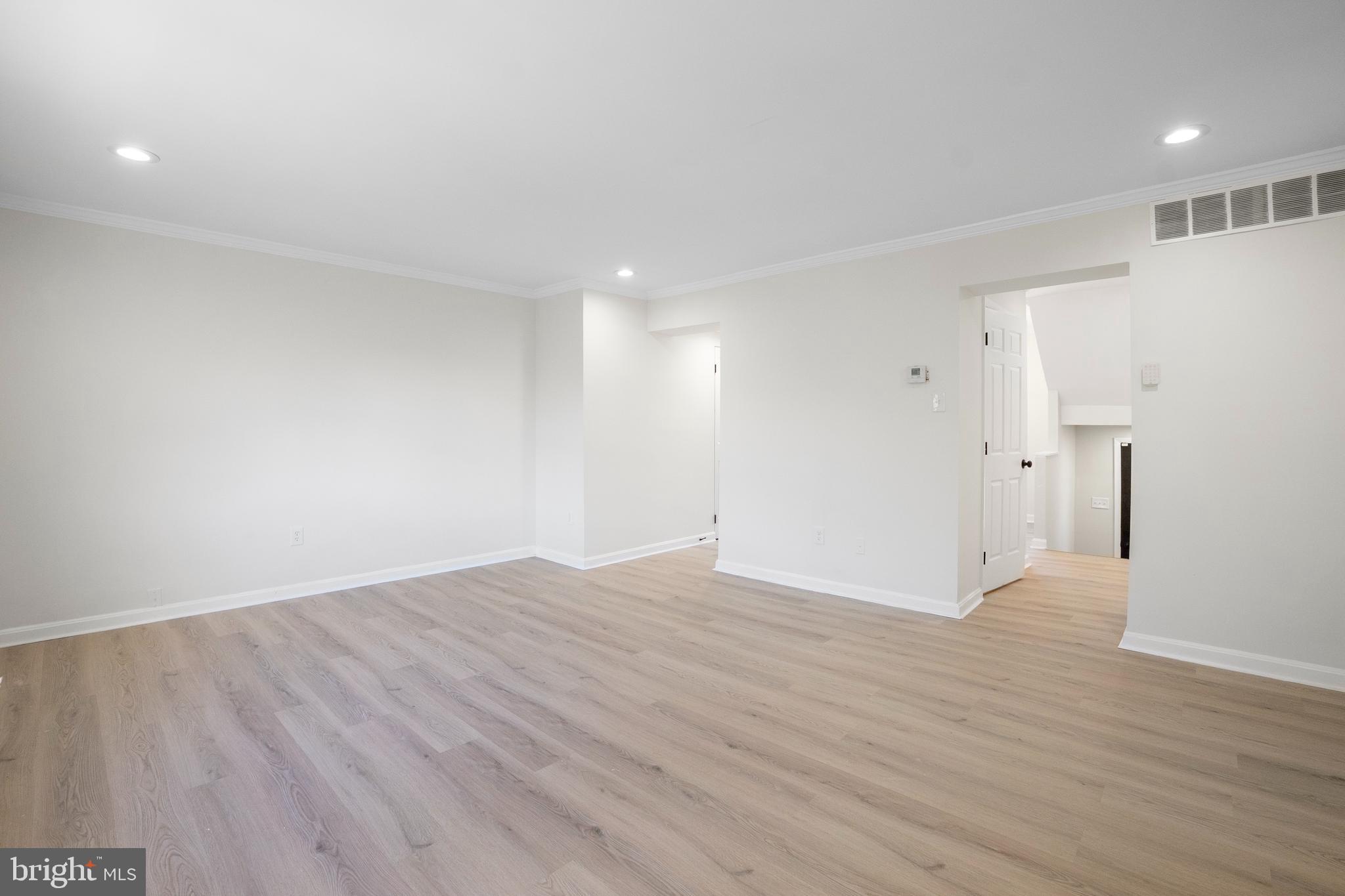 FRANKLIN RIDGE TOWNHOUSE - Residential