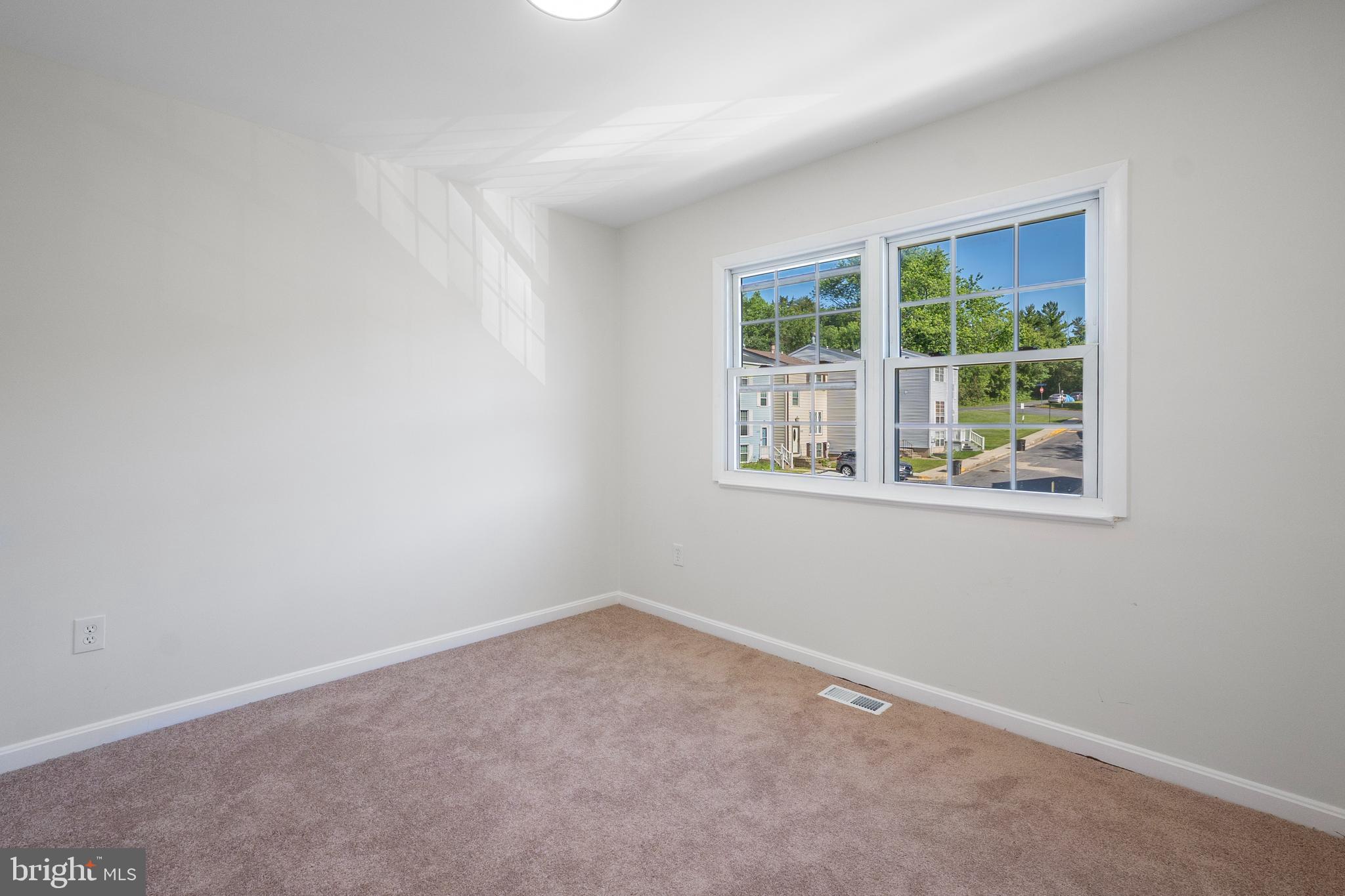 FRANKLIN RIDGE TOWNHOUSE - Residential