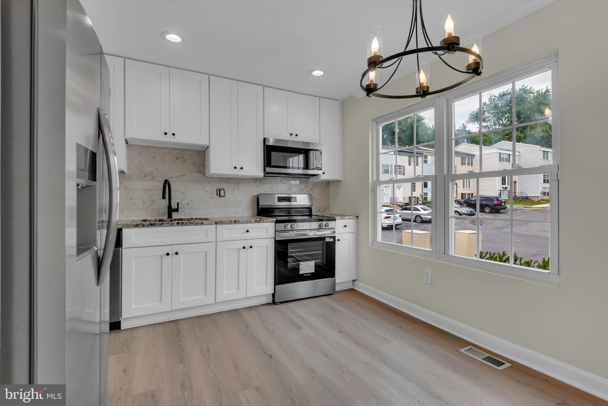 FRANKLIN RIDGE TOWNHOUSE - Residential