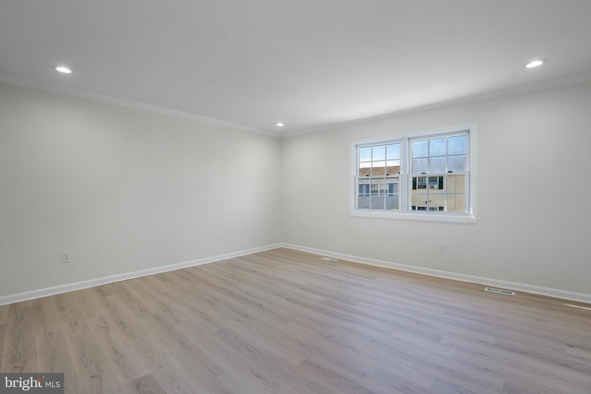 FRANKLIN RIDGE TOWNHOUSE - Residential