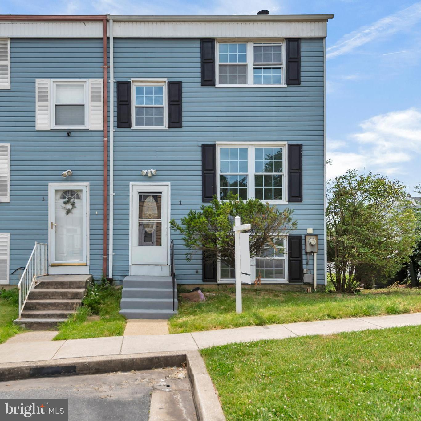 FRANKLIN RIDGE TOWNHOUSE - Residential