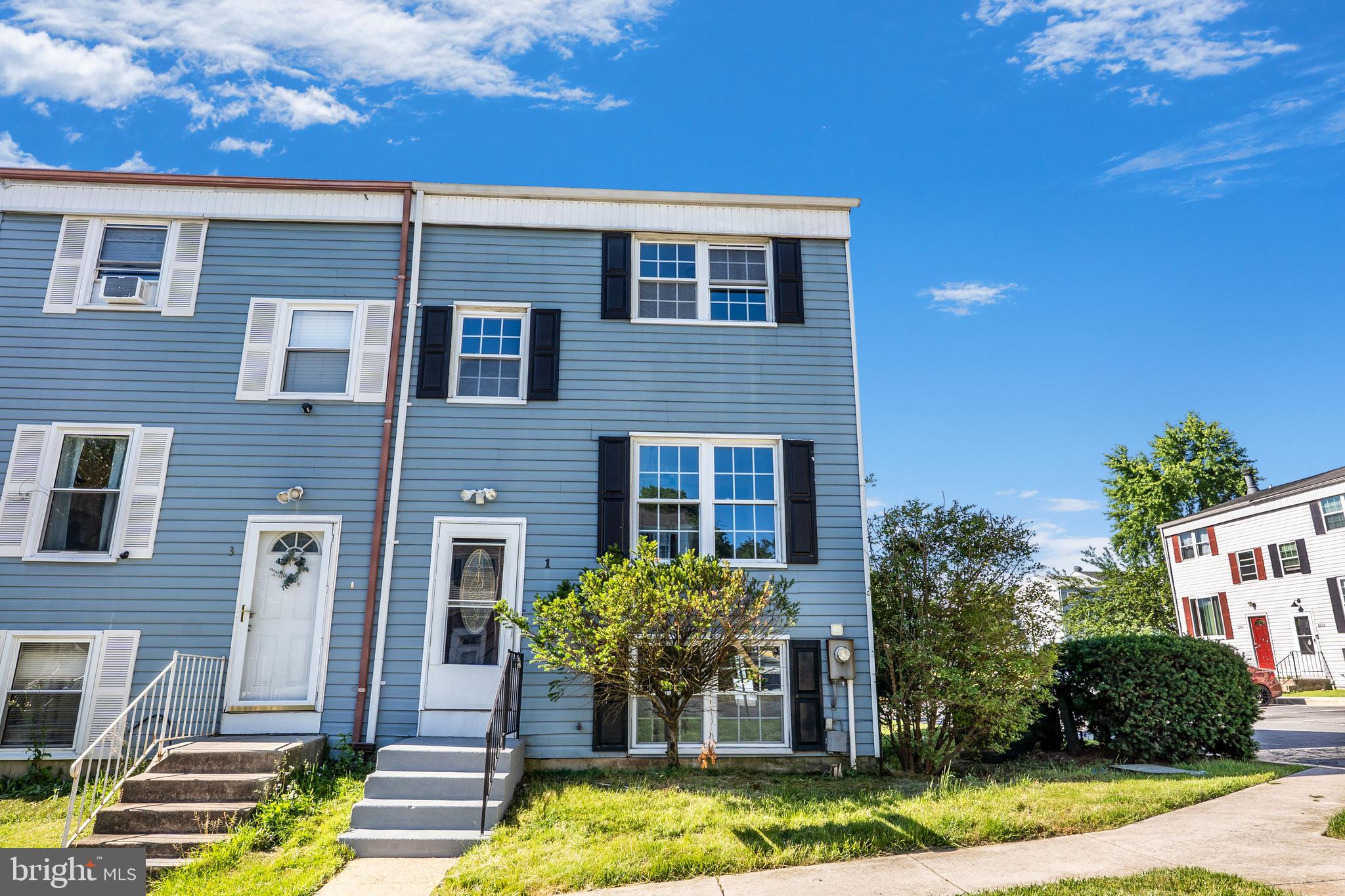 FRANKLIN RIDGE TOWNHOUSE - Residential