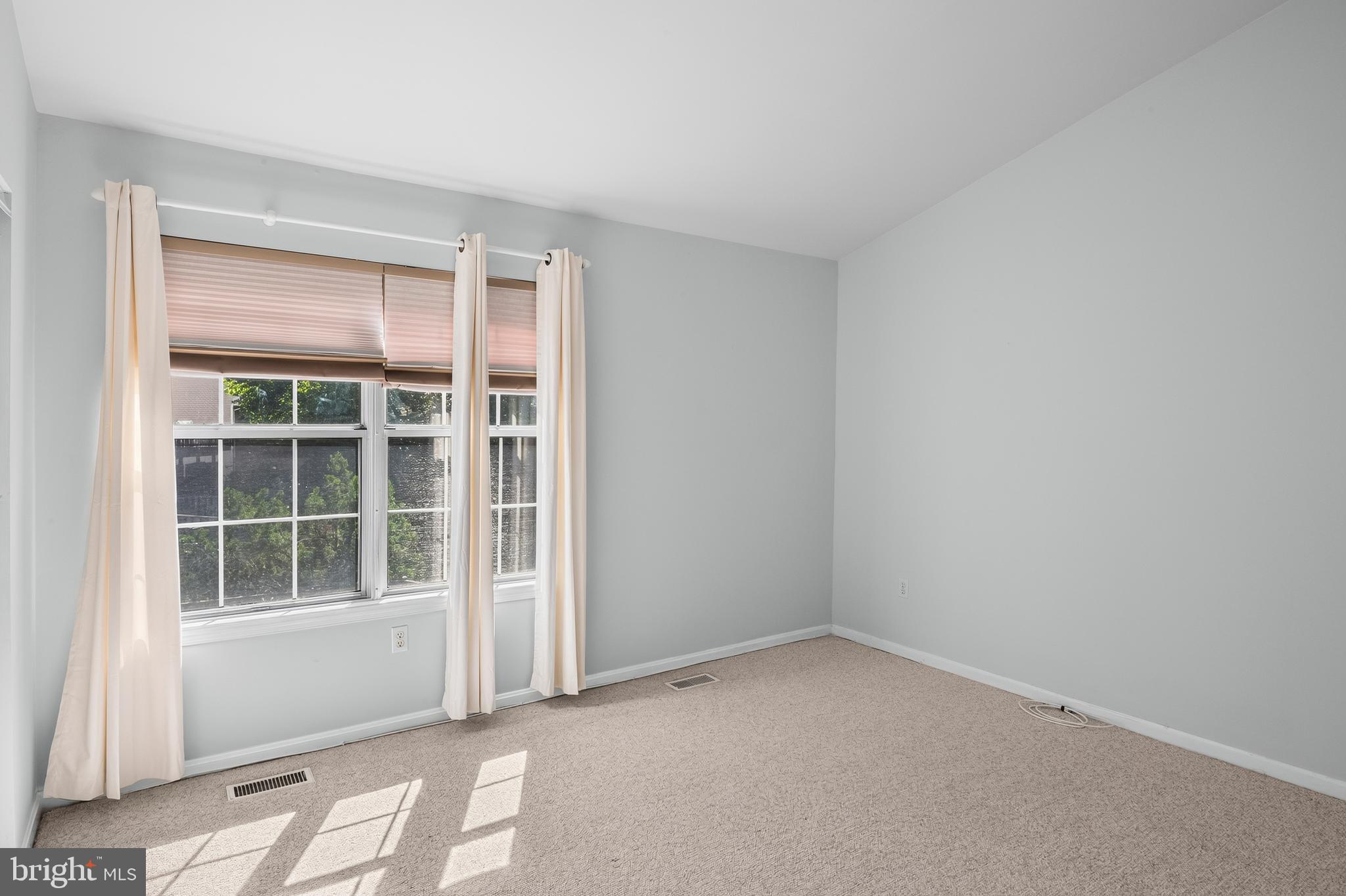 GLENSHIRE TOWNE - Residential