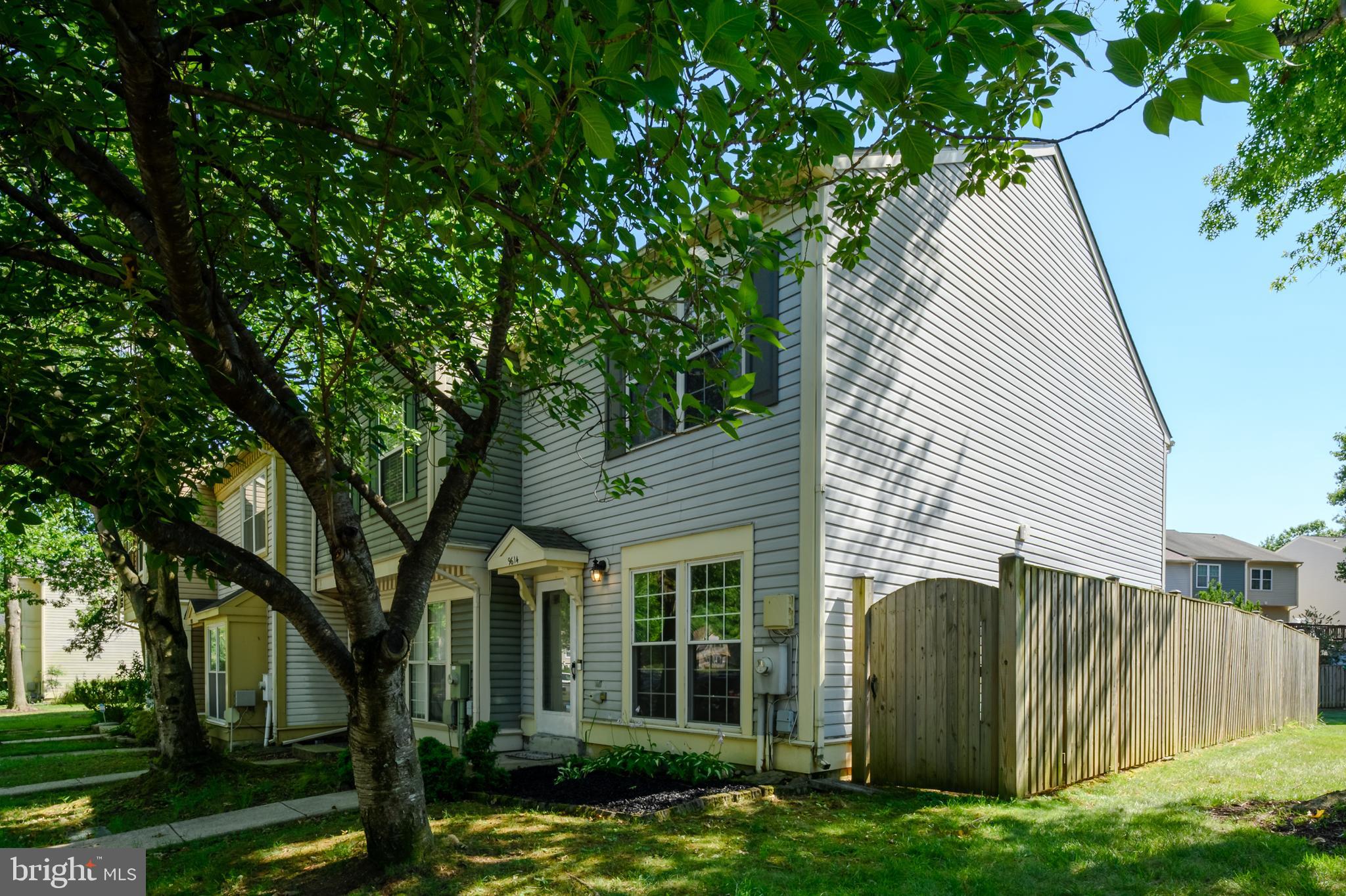 GLENSHIRE TOWNE - Residential
