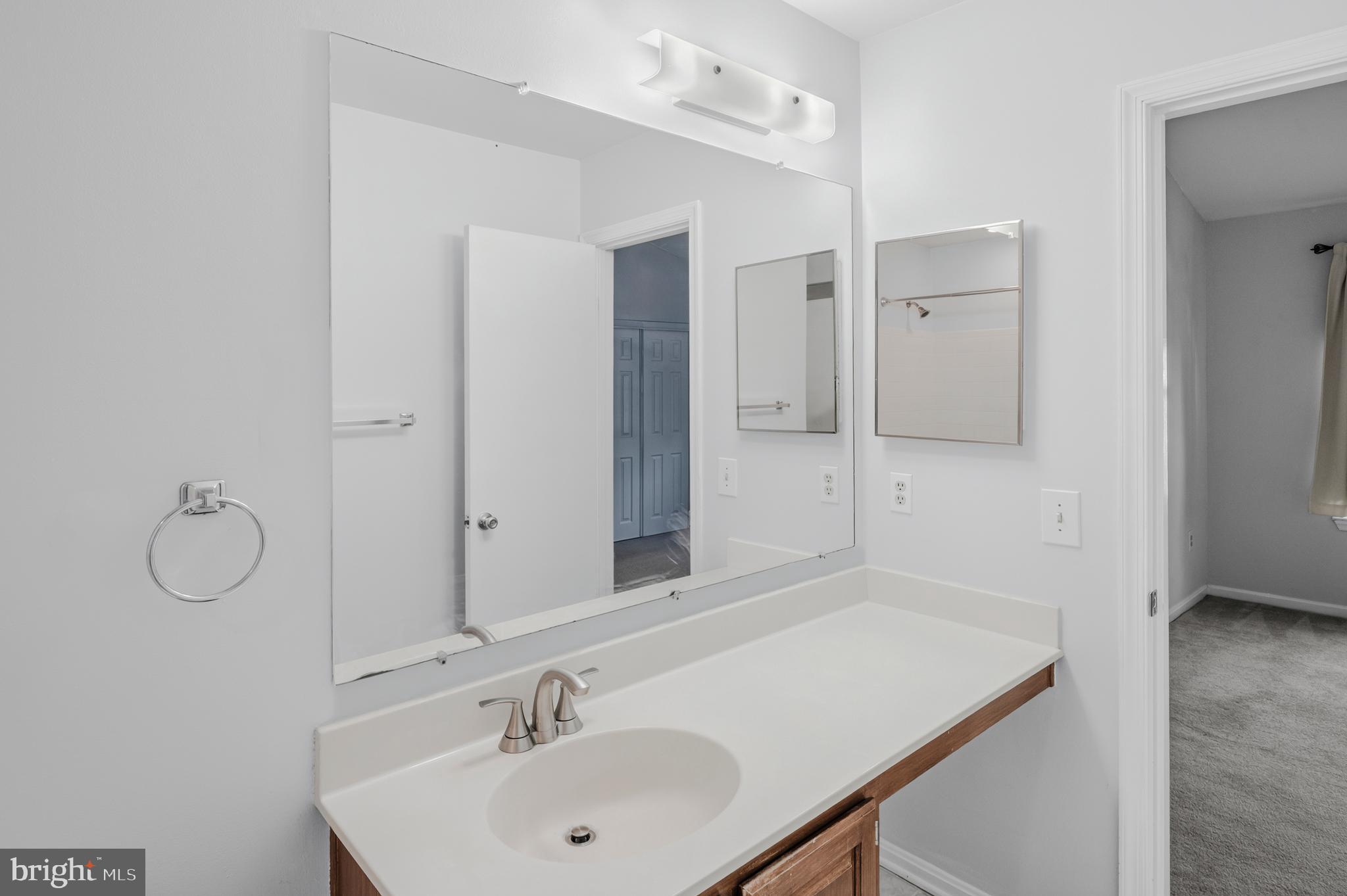 GLENSHIRE TOWNE - Residential