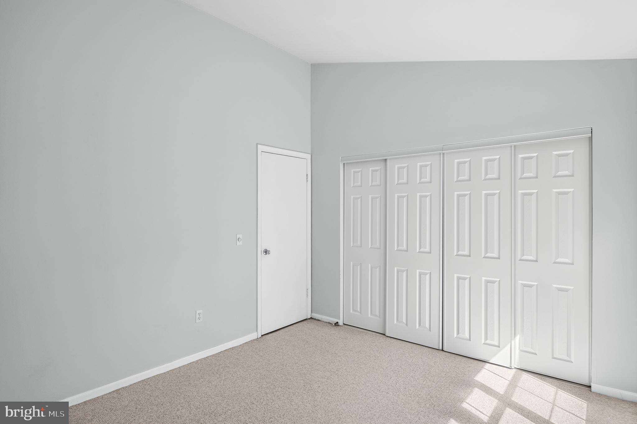 GLENSHIRE TOWNE - Residential