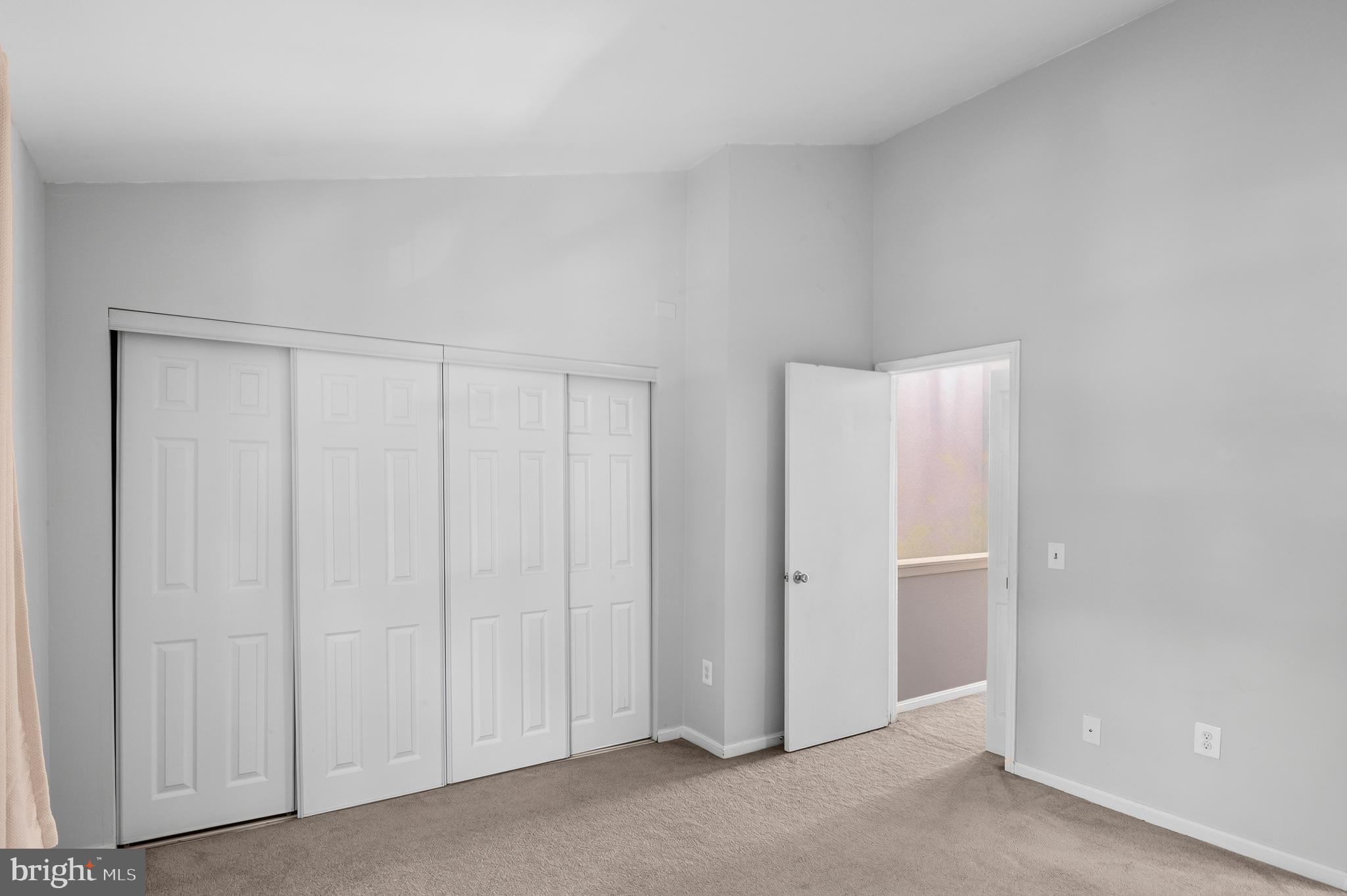 GLENSHIRE TOWNE - Residential