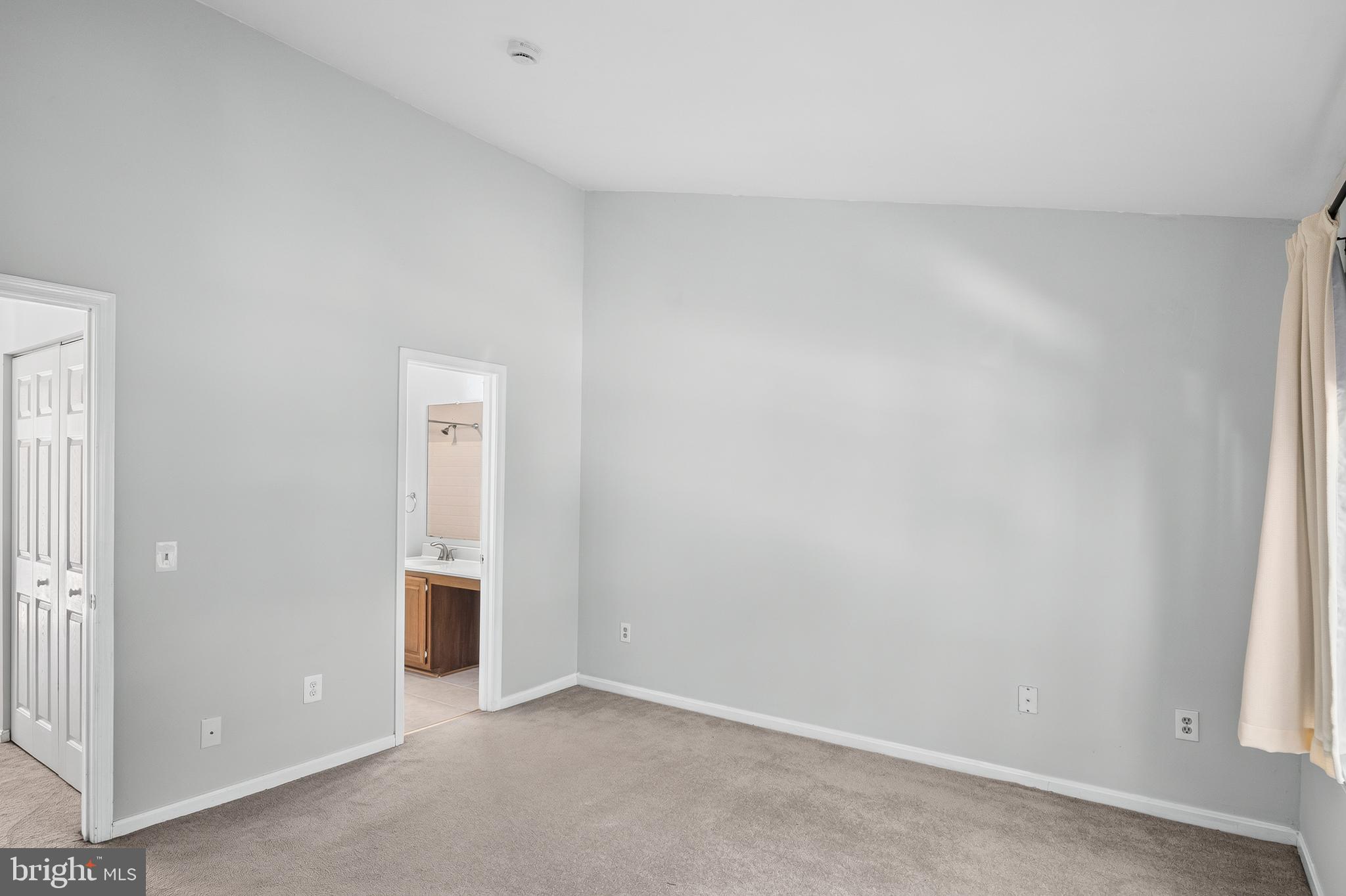 GLENSHIRE TOWNE - Residential
