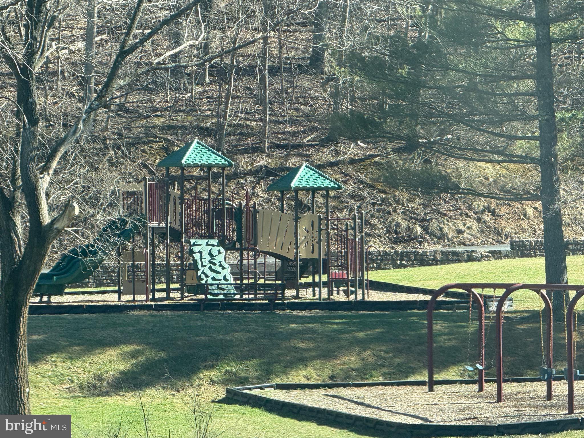 SHAWNEELAND - Residential