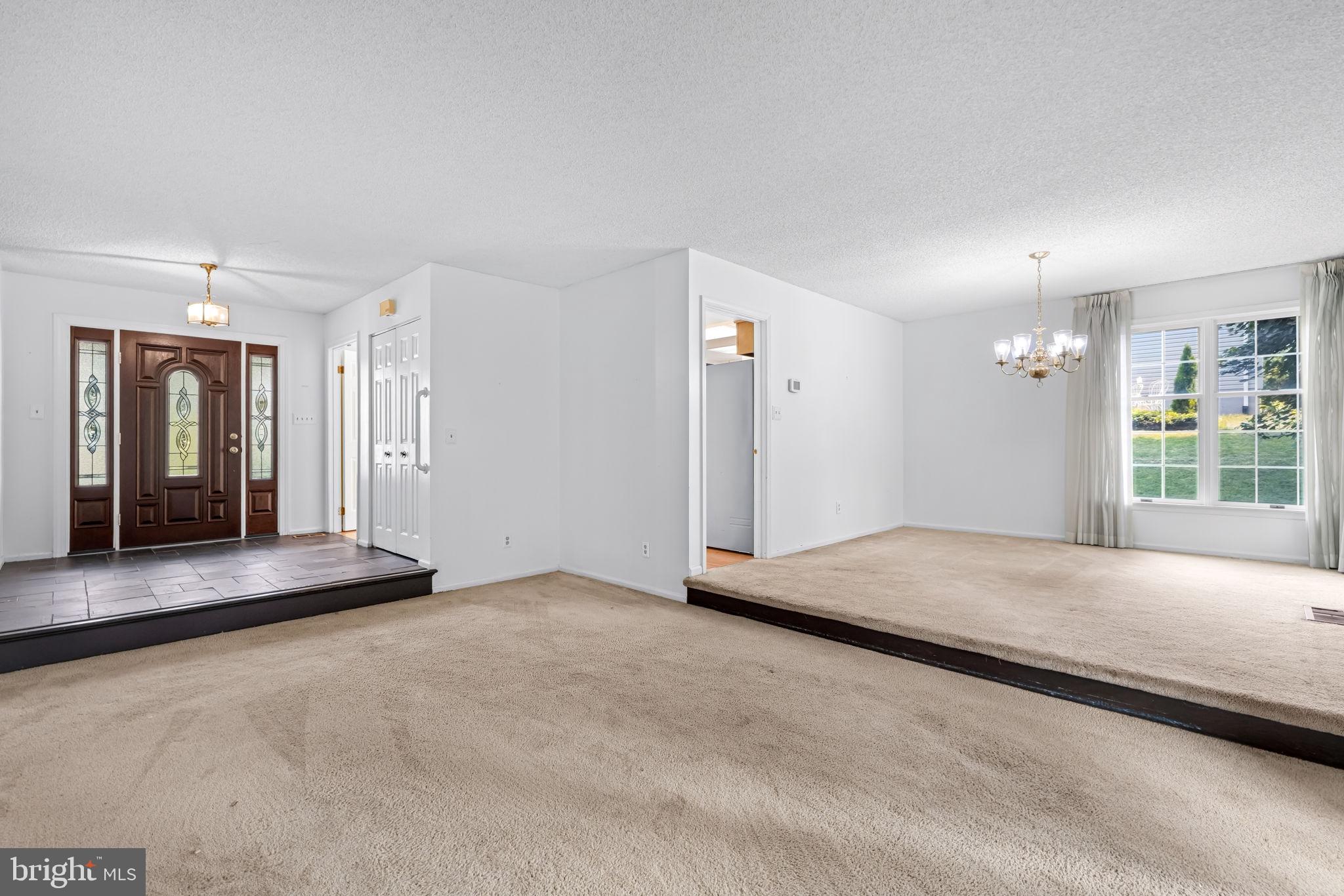 HUNT RIDGE - Residential