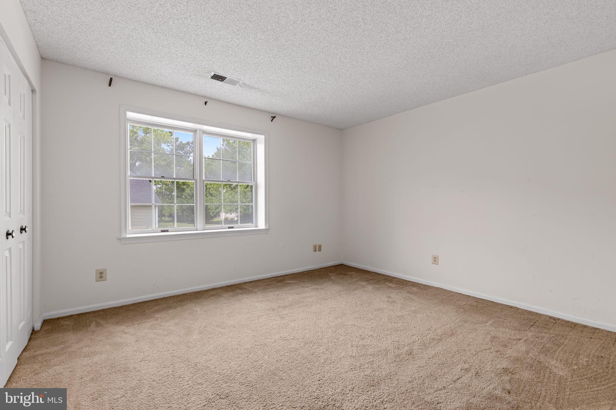 HUNT RIDGE - Residential