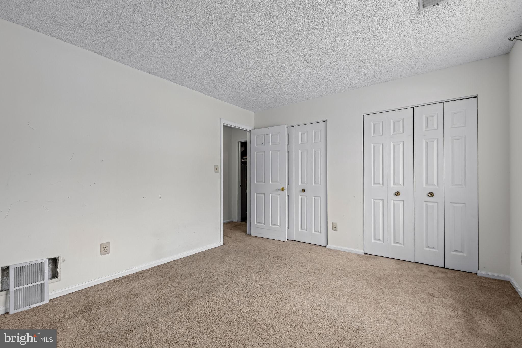 HUNT RIDGE - Residential