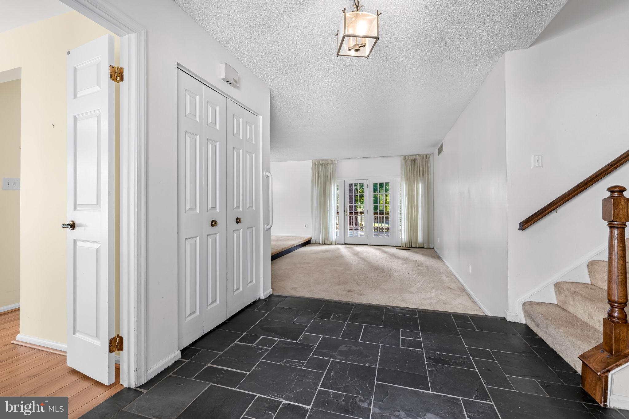 HUNT RIDGE - Residential
