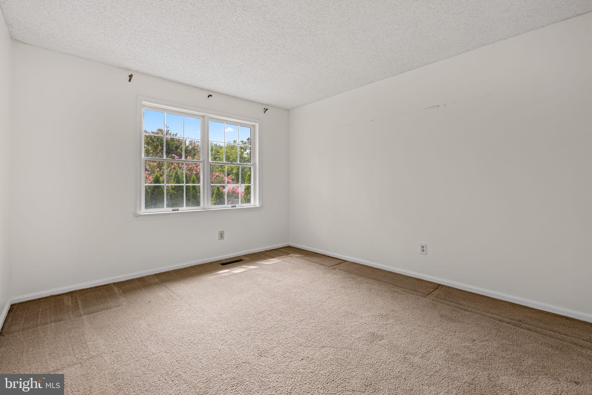 HUNT RIDGE - Residential