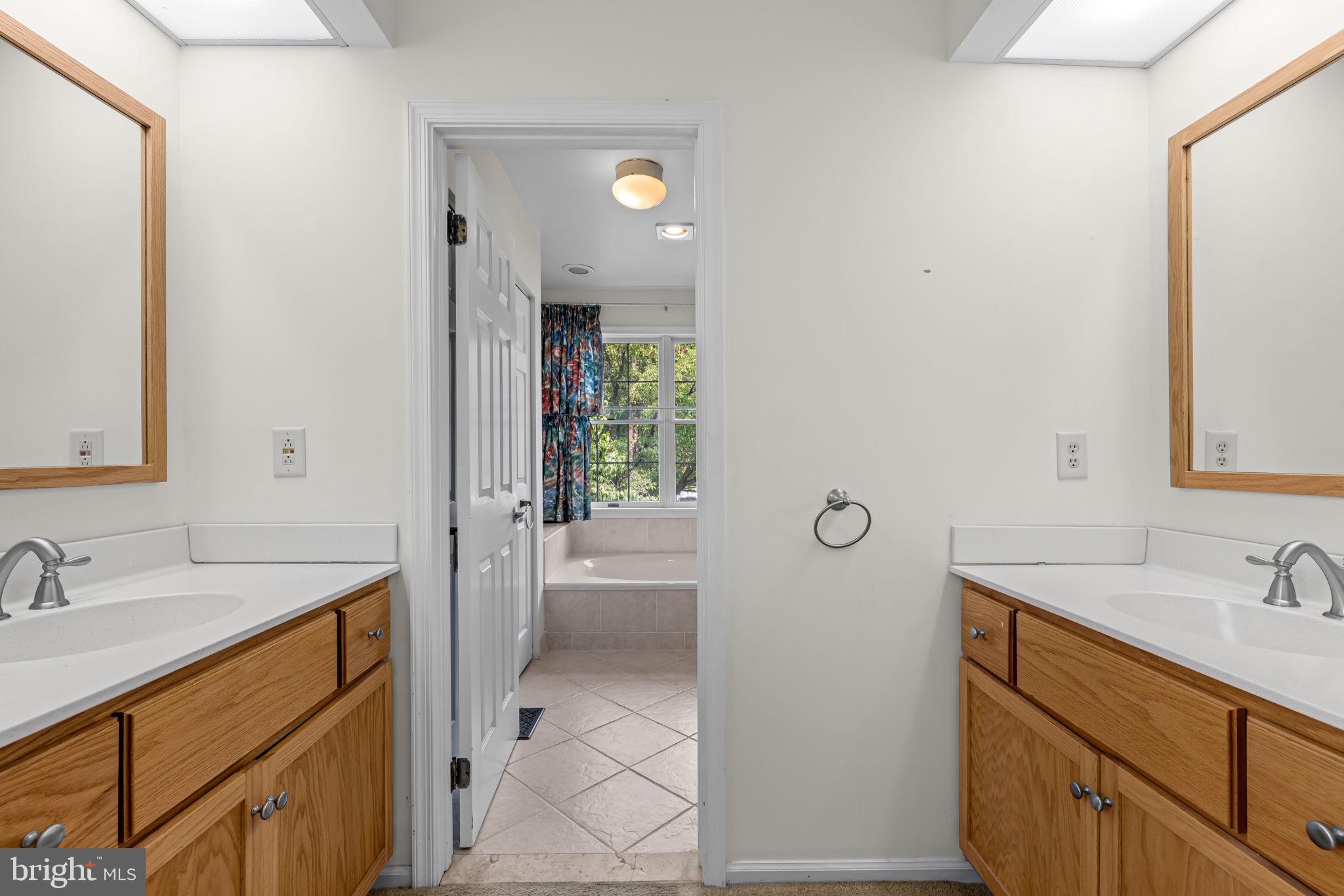 HUNT RIDGE - Residential