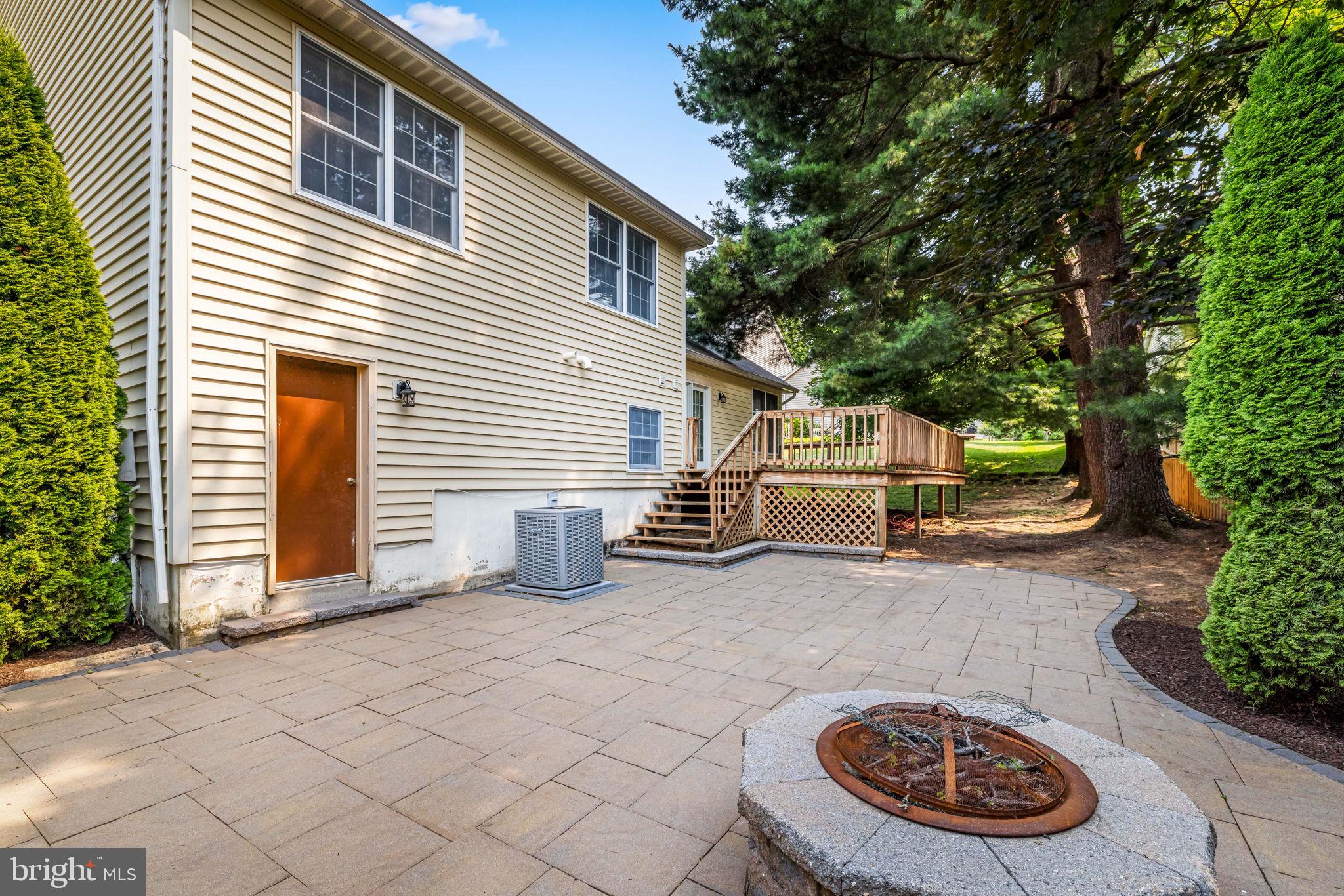 HUNT RIDGE - Residential