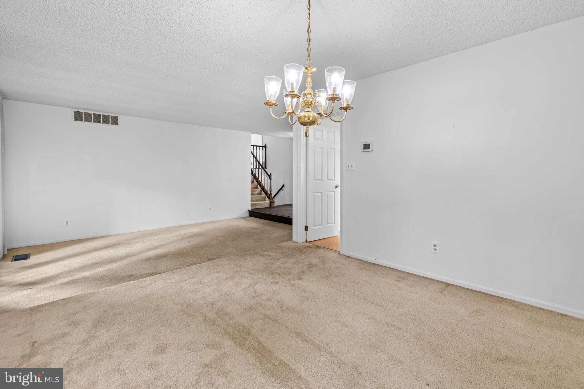 HUNT RIDGE - Residential