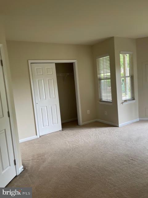RIVER OAKS-BROOKFIELD CO - Residential Lease