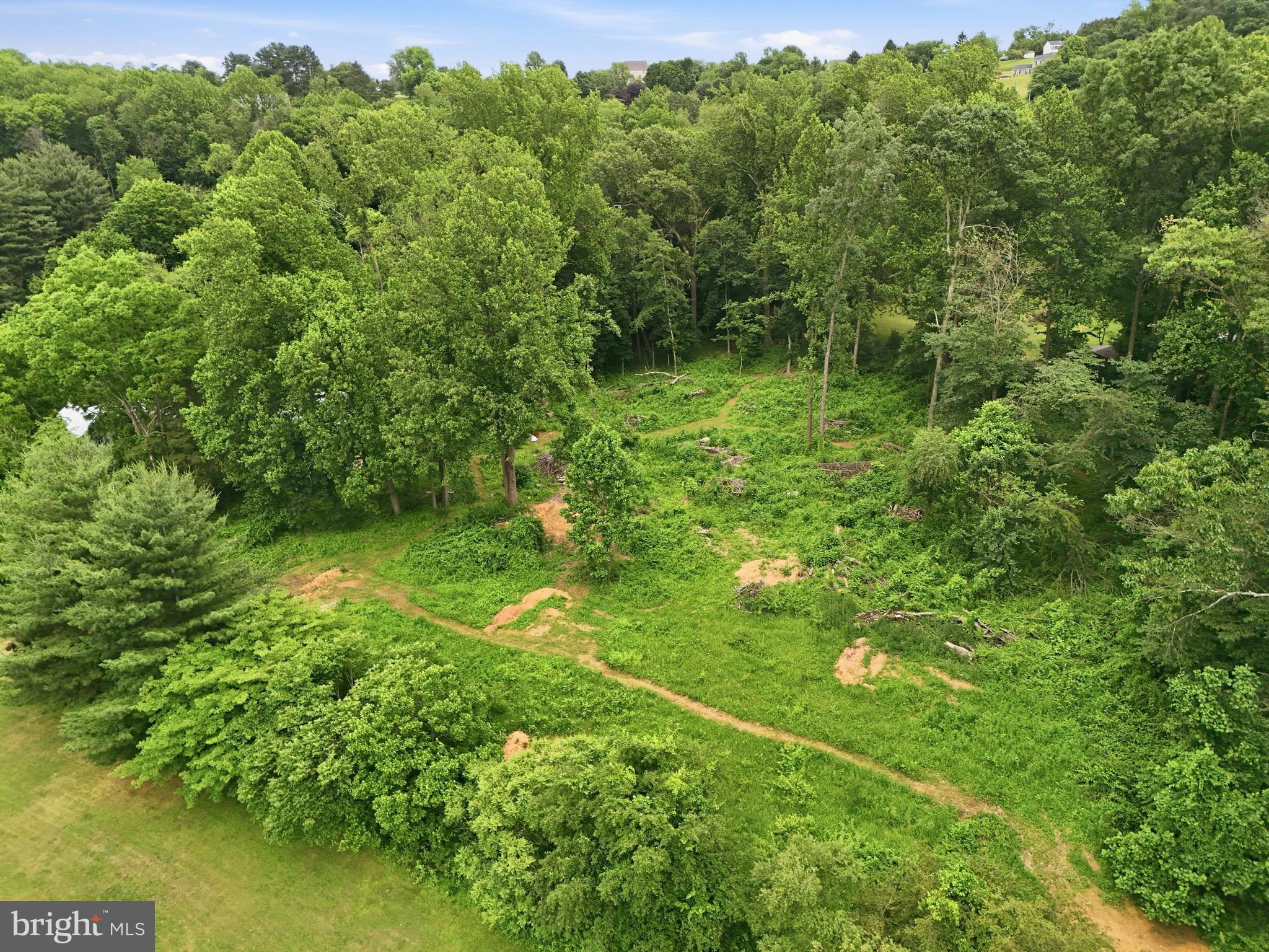 WESTCHESTER HILLS - Land
