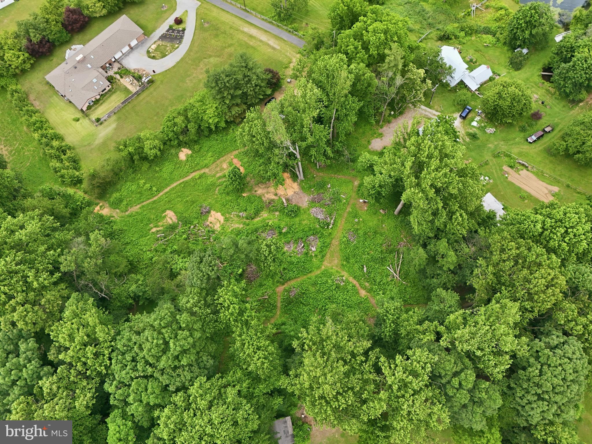 WESTCHESTER HILLS - Land